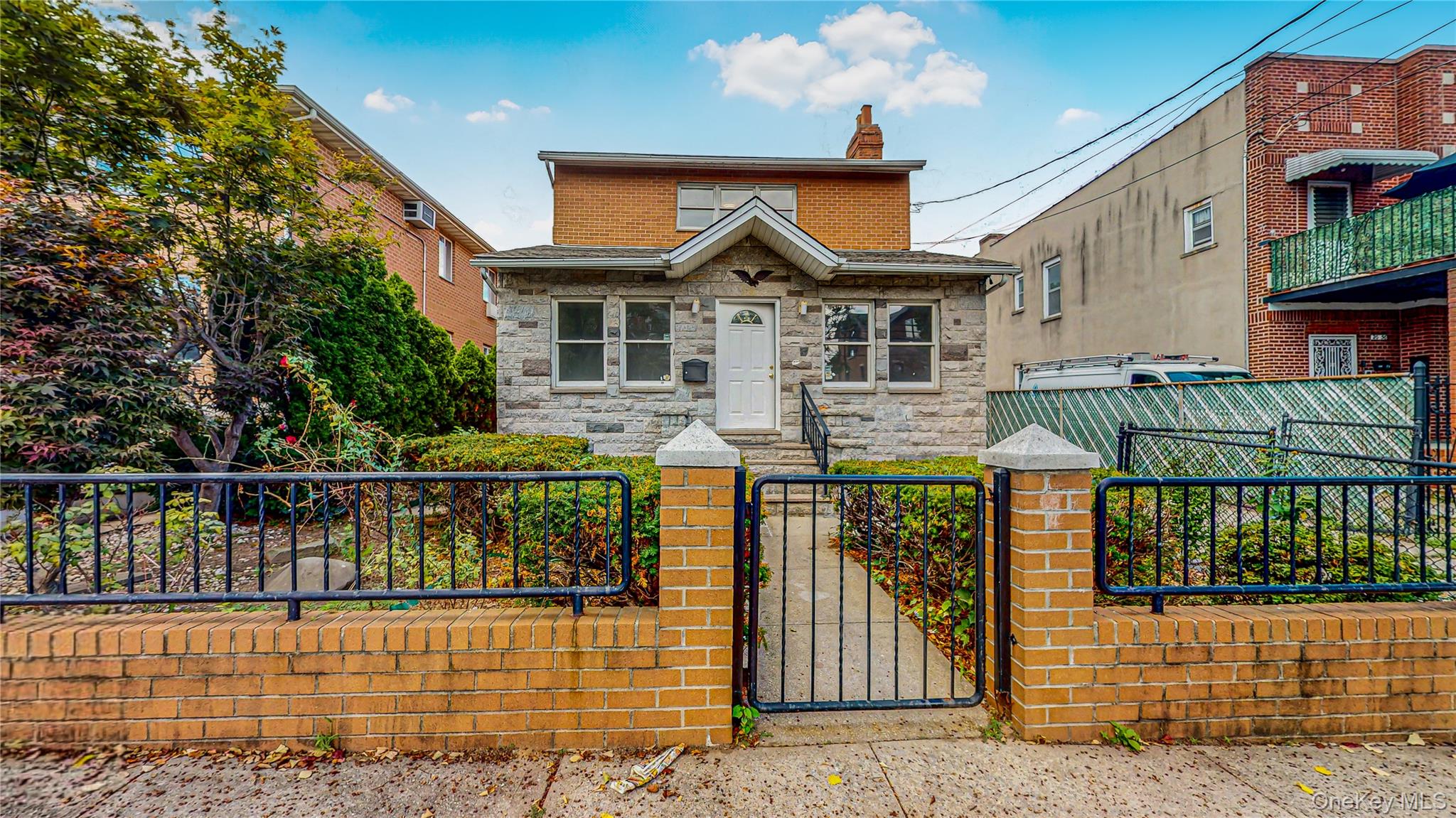 20-62 49 Street Property Photo 1