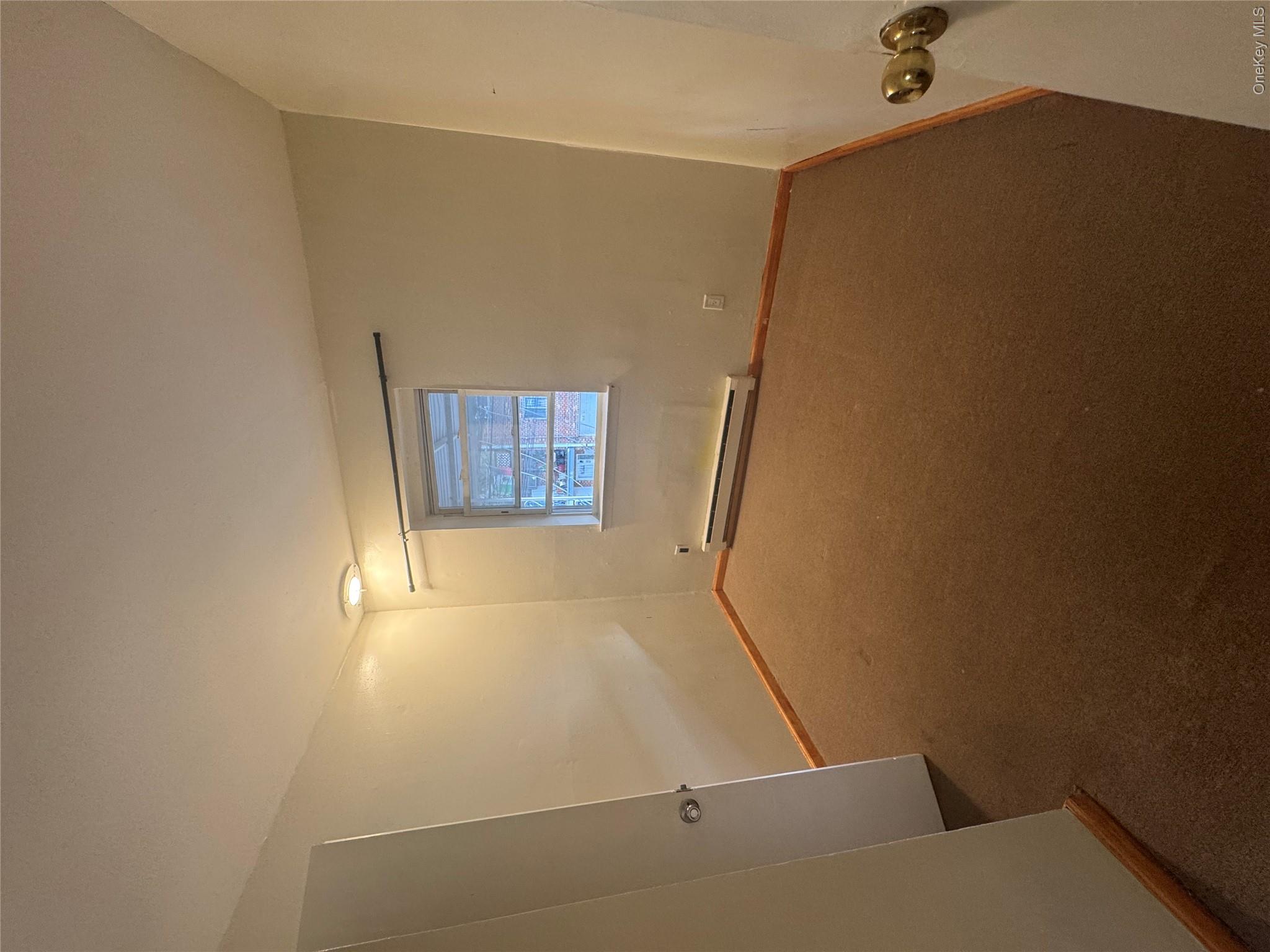 58-33 Van Cleef Street 2f Property Photo 3
