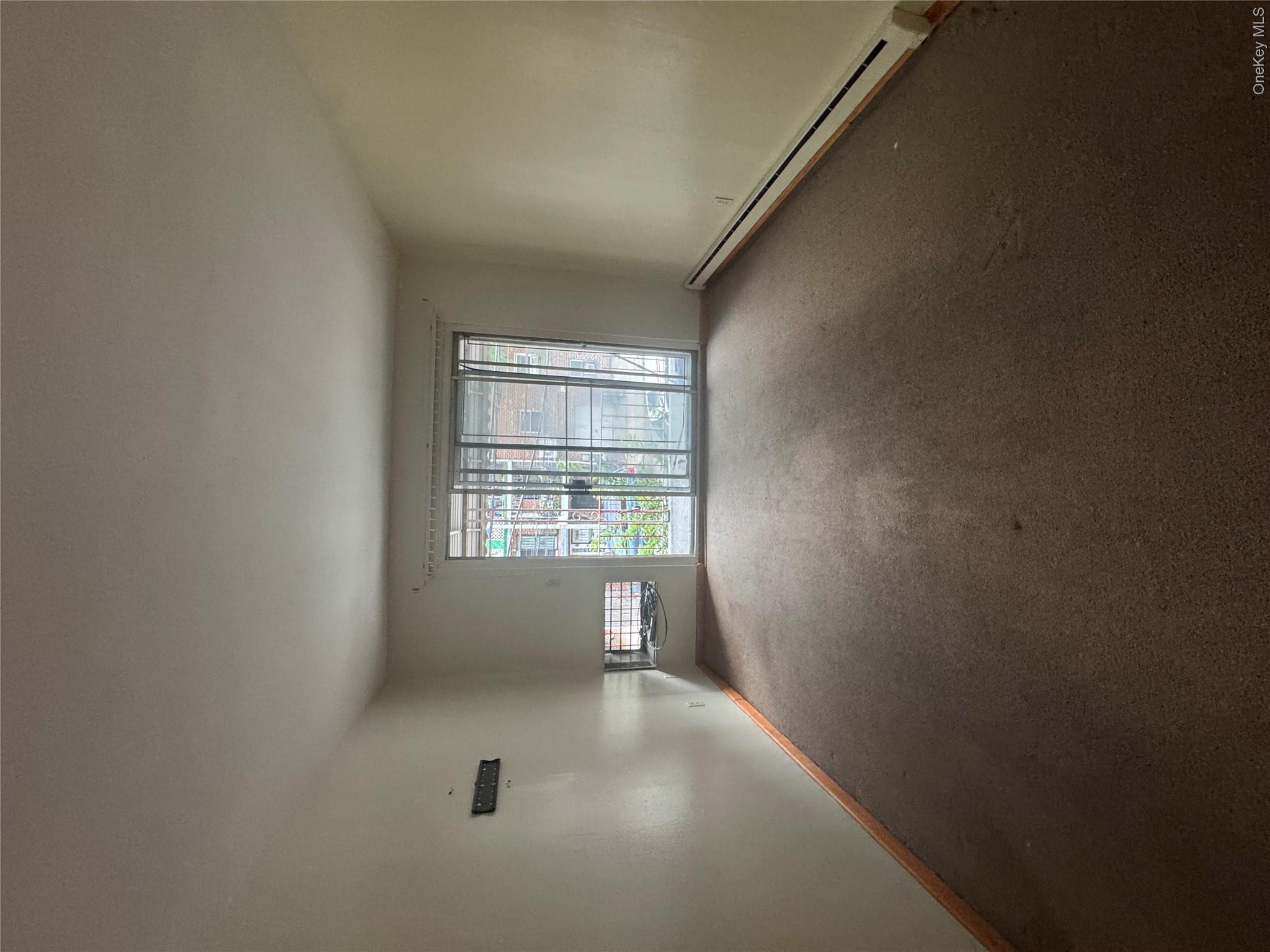 58-33 Van Cleef Street 2f Property Photo 5