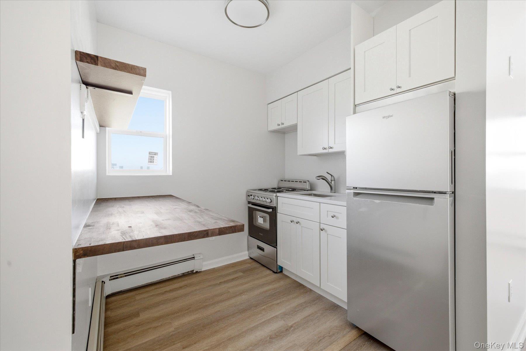 475 W Broadway 1a Property Photo 4