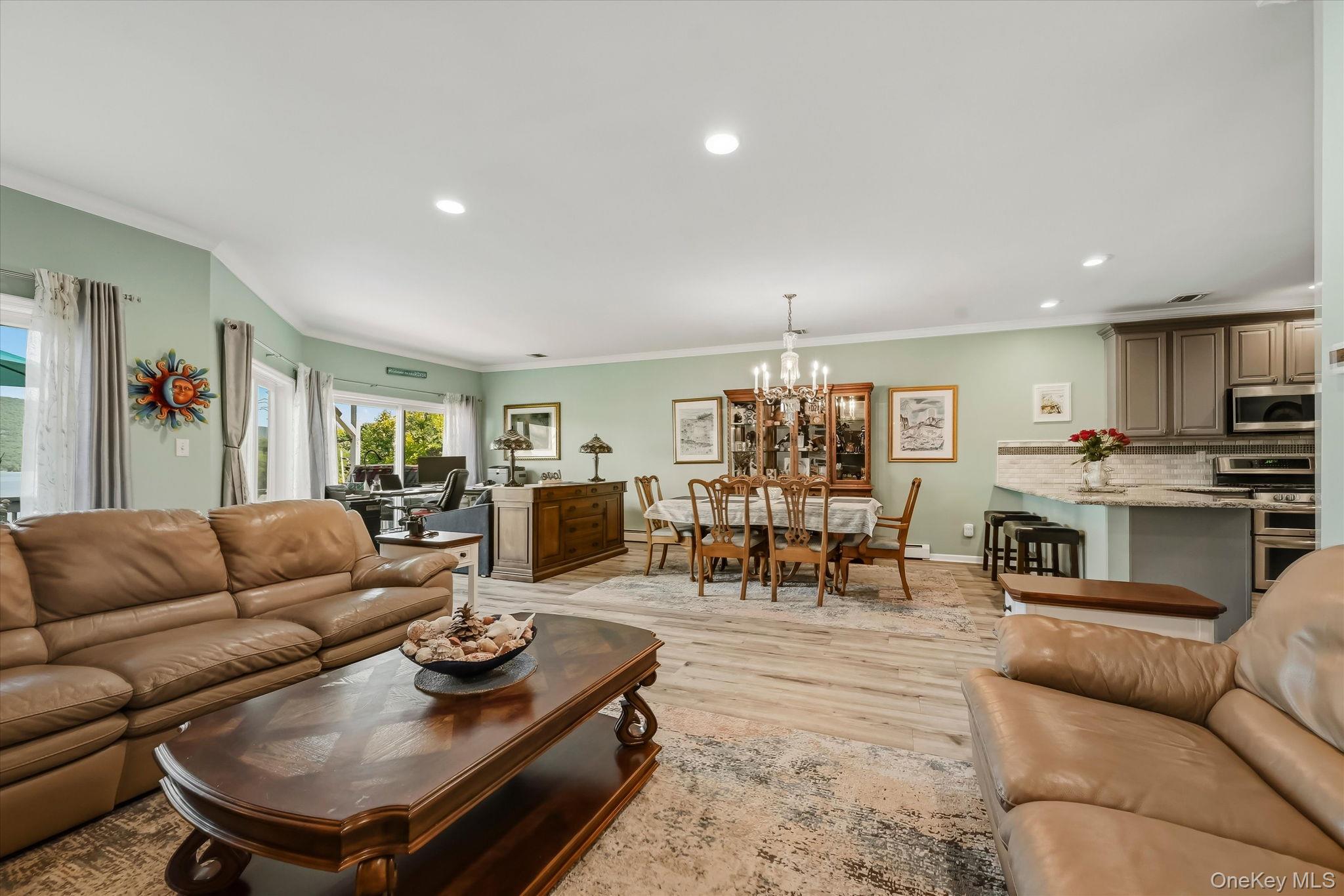 272 Tamerisk Lane Property Photo 12