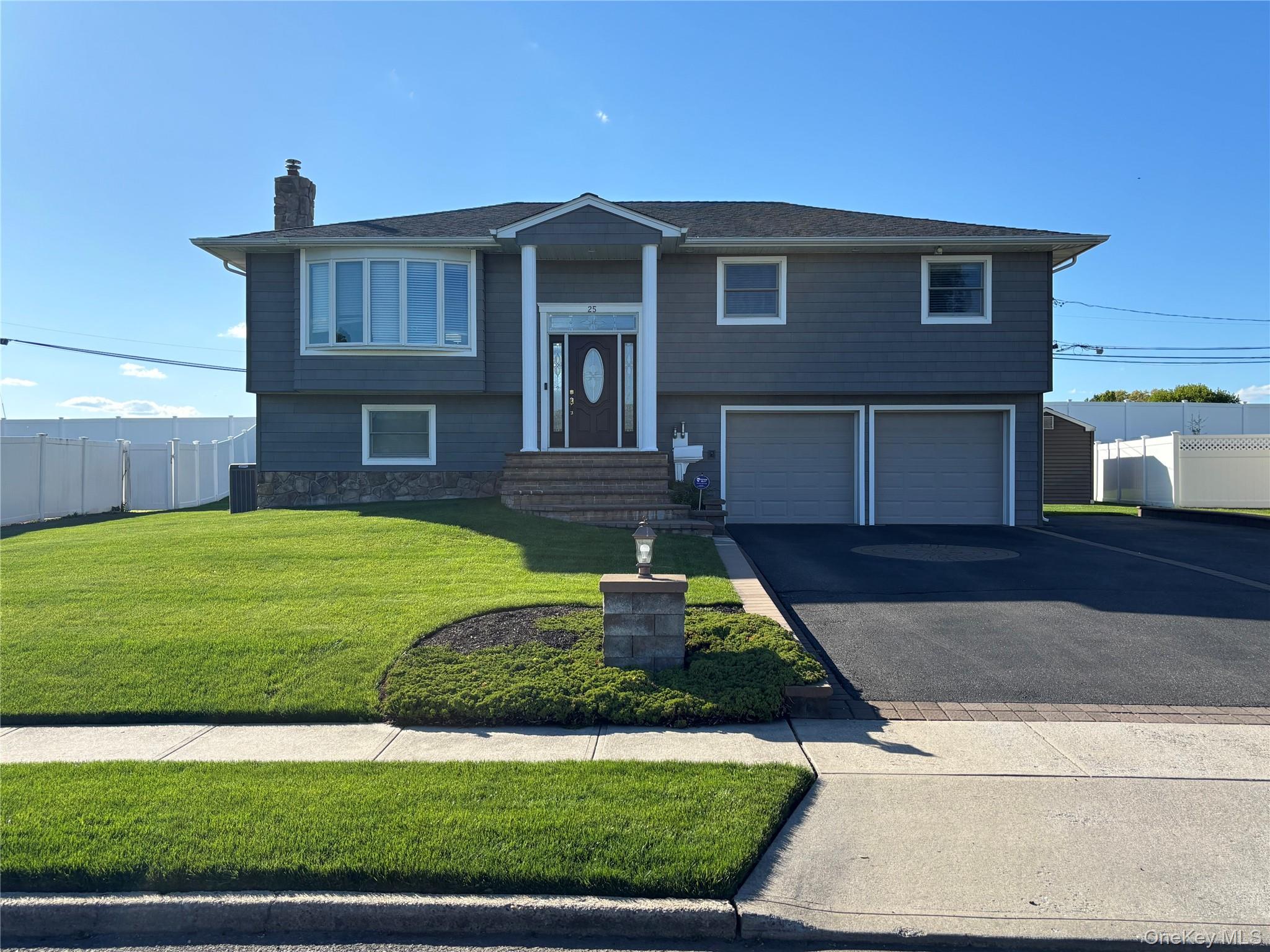 25 Heather Crescent Property Photo 6