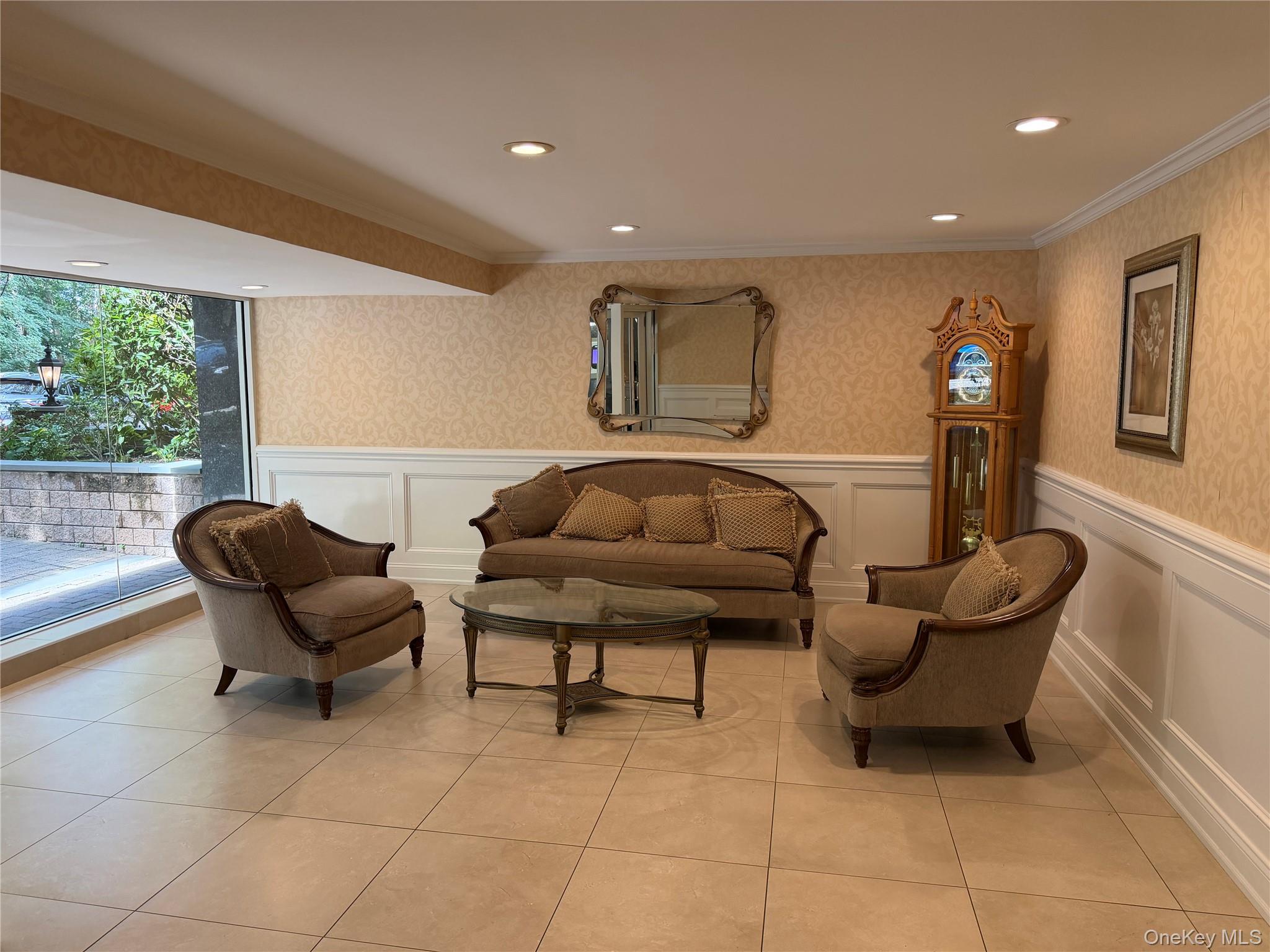 43-25 Douglaston Parkway 4e Property Photo 3