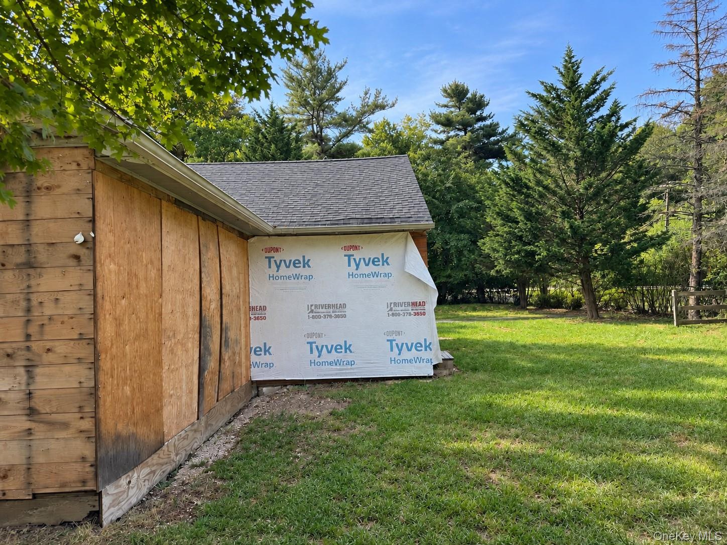 715 E Hampton Sag Harbor Turnpike Property Photo 3
