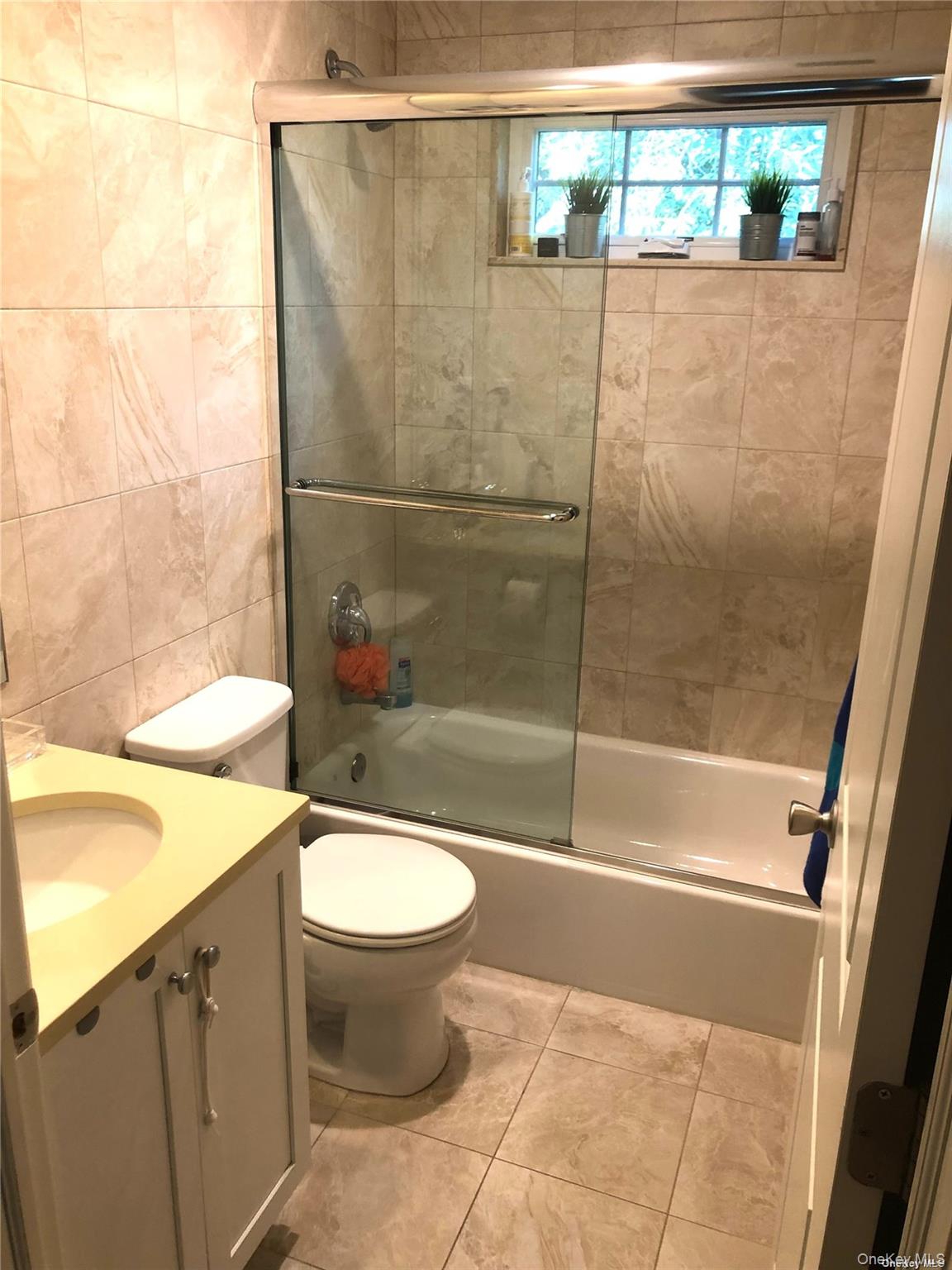 9 Mohegan Avenue A Property Photo 11