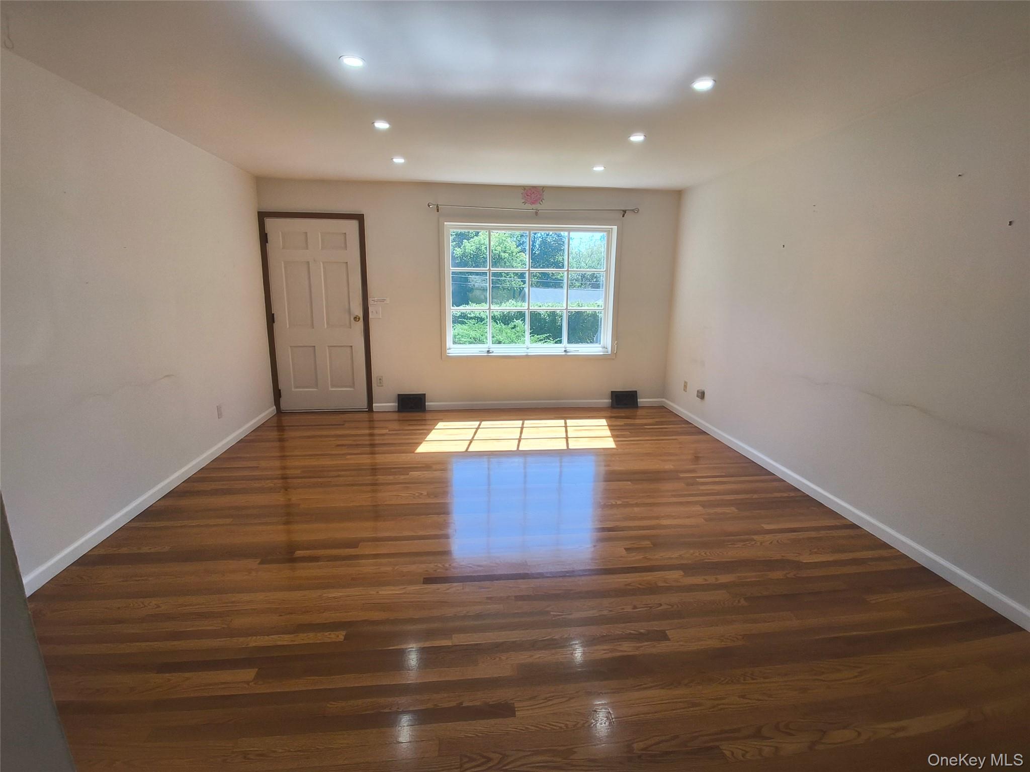 515 High Street Property Photo 4