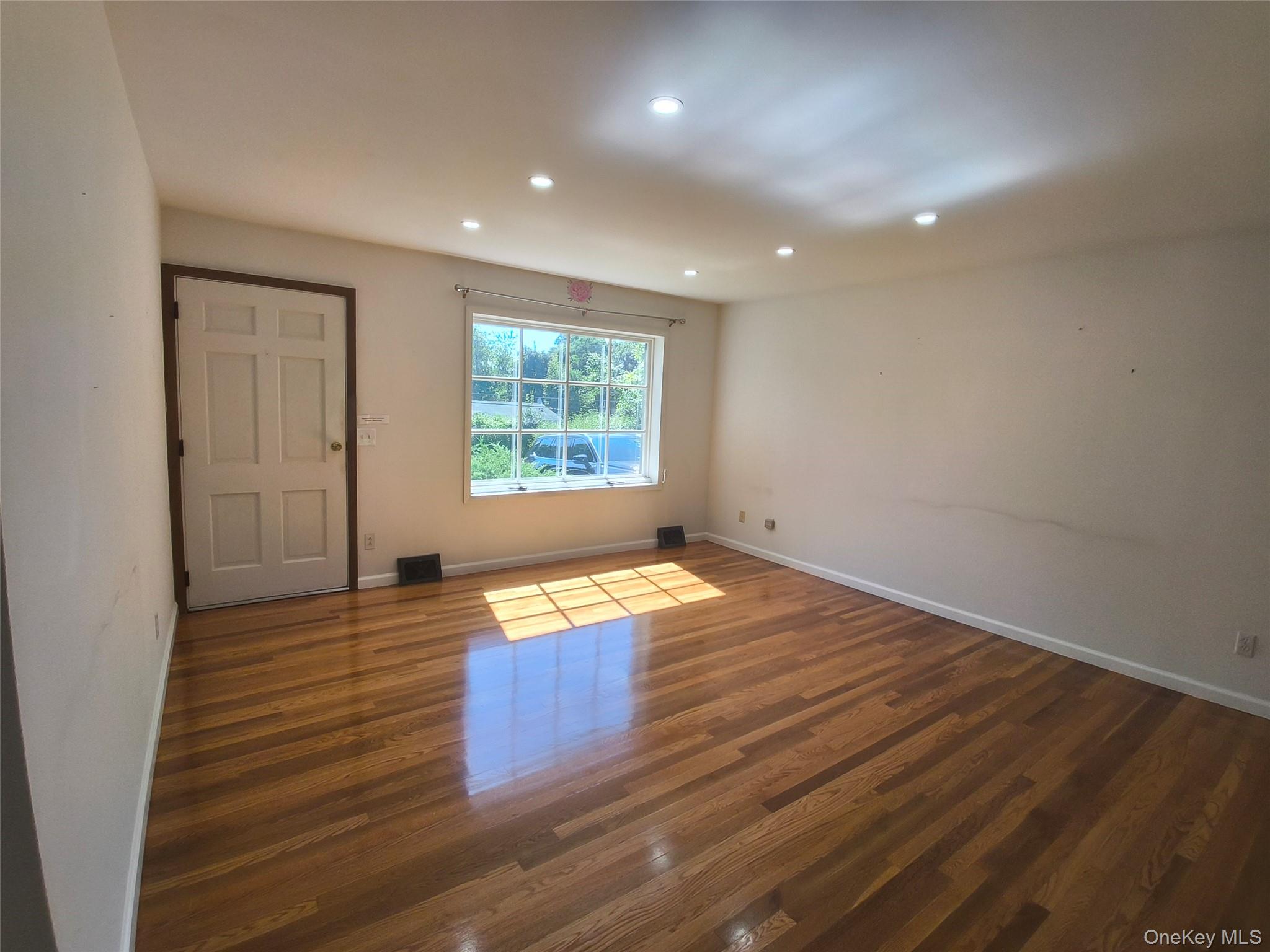 515 High Street Property Photo 5