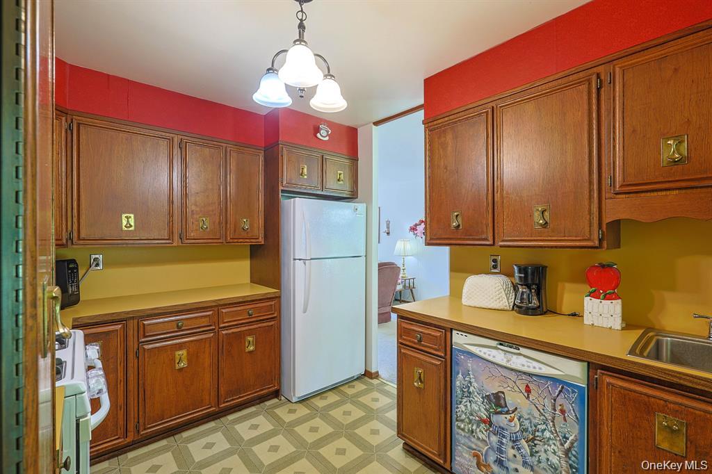 515 High Street Property Photo 9