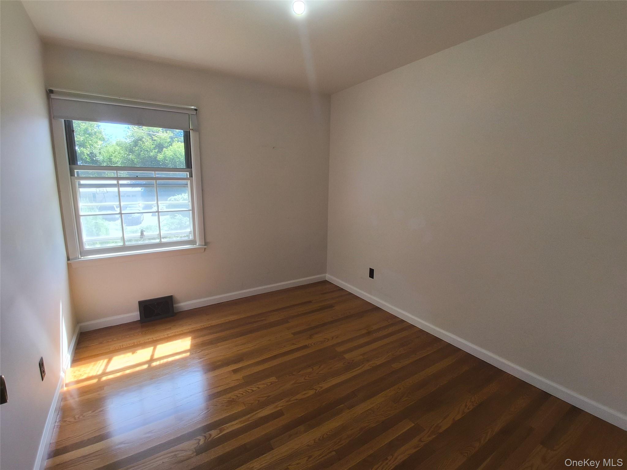 515 High Street Property Photo 11