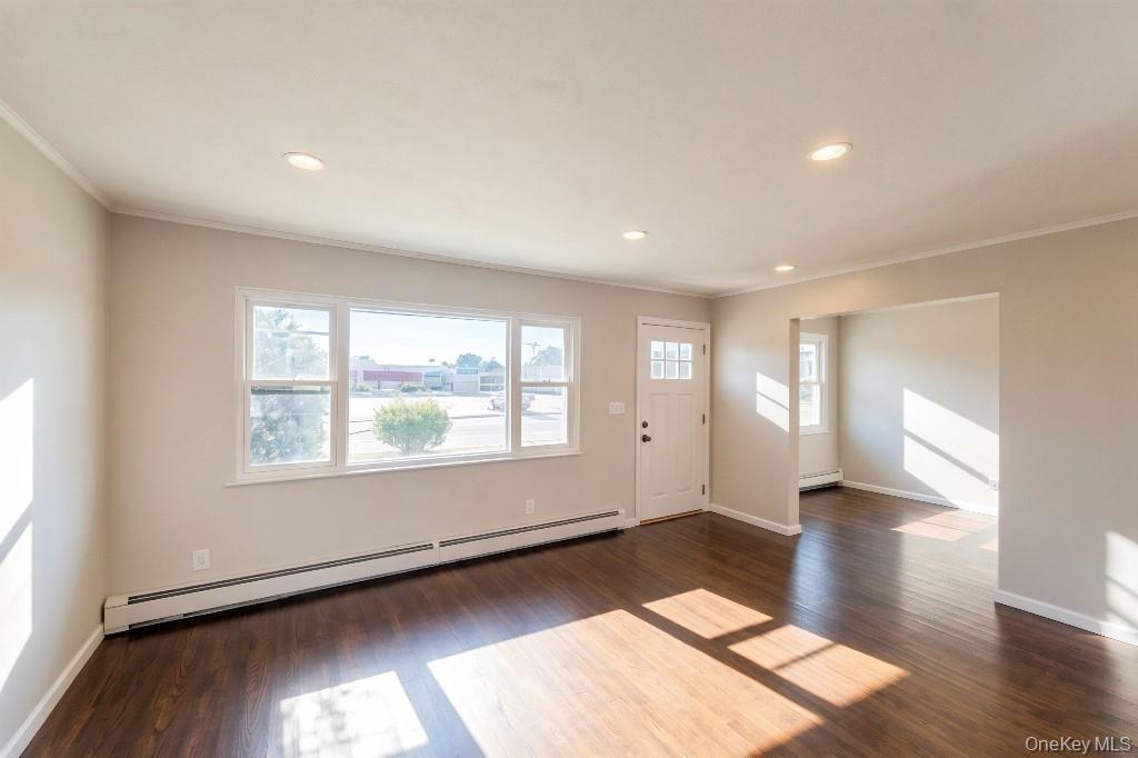 1839 Front Street Property Photo 6