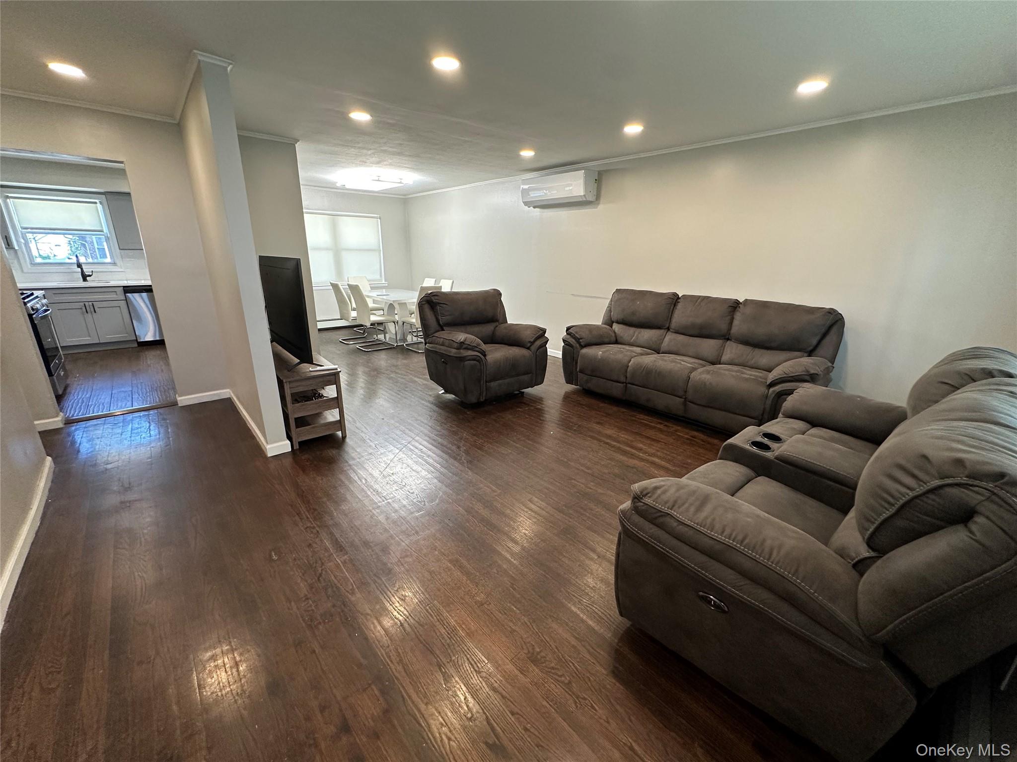 1839 Front Street Property Photo 11