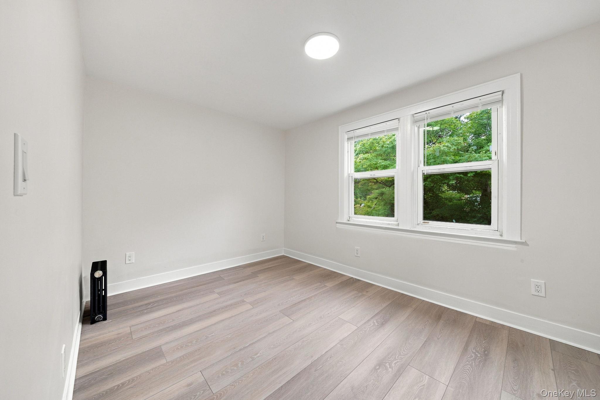 16505 78th Avenue Property Photo 6
