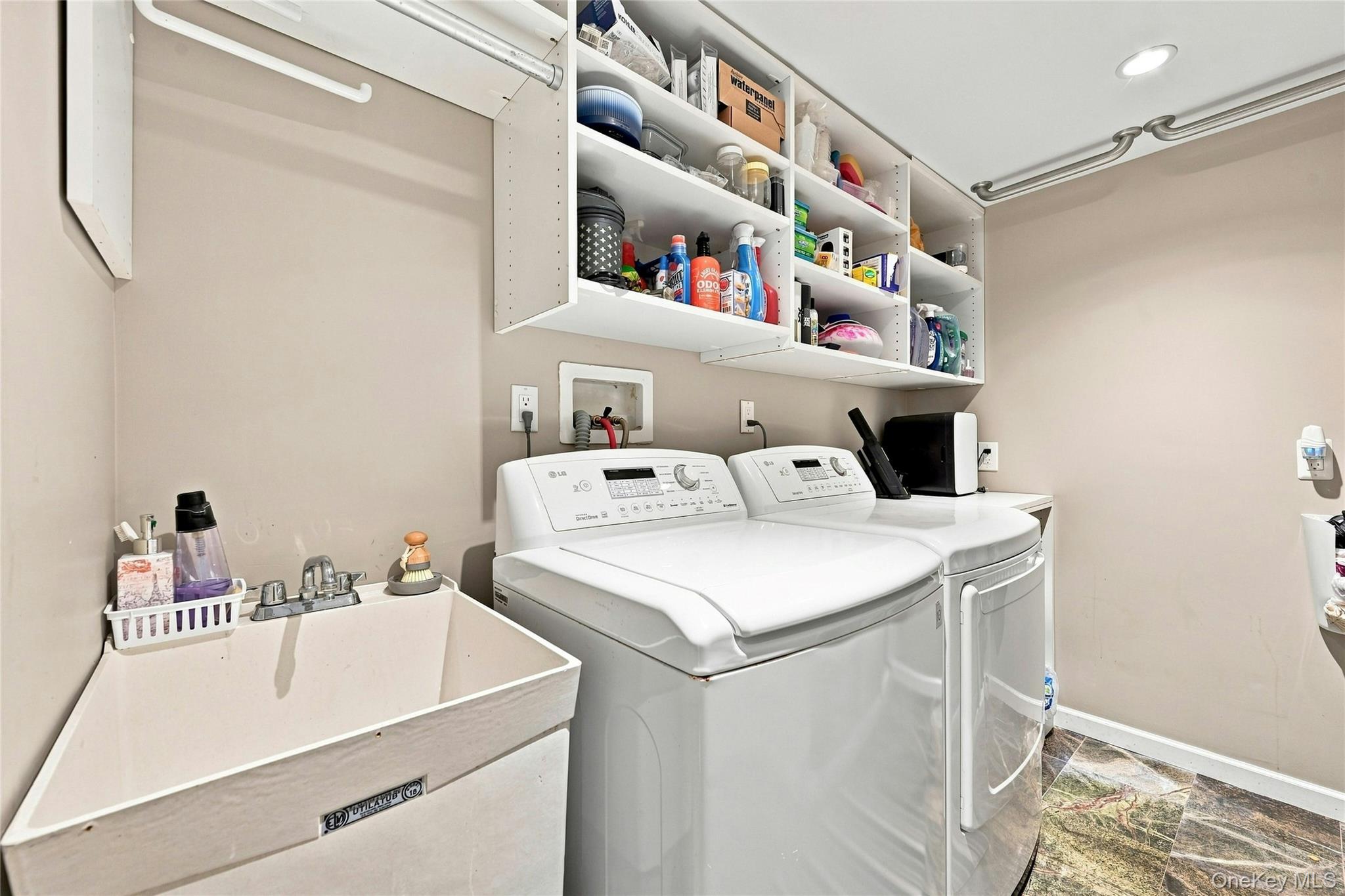 2 Peppermill Road Property Photo 25