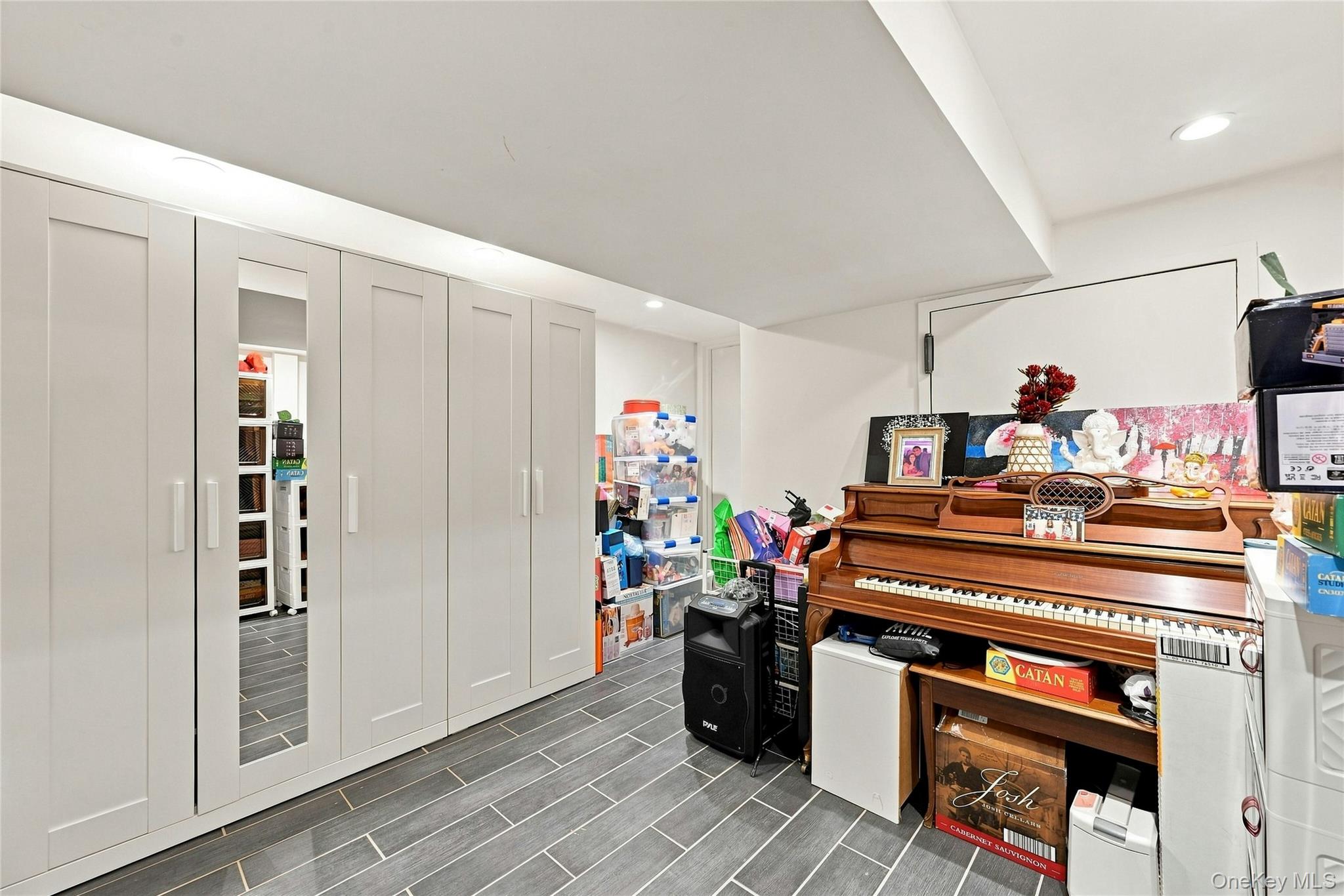 2 Peppermill Road Property Photo 31
