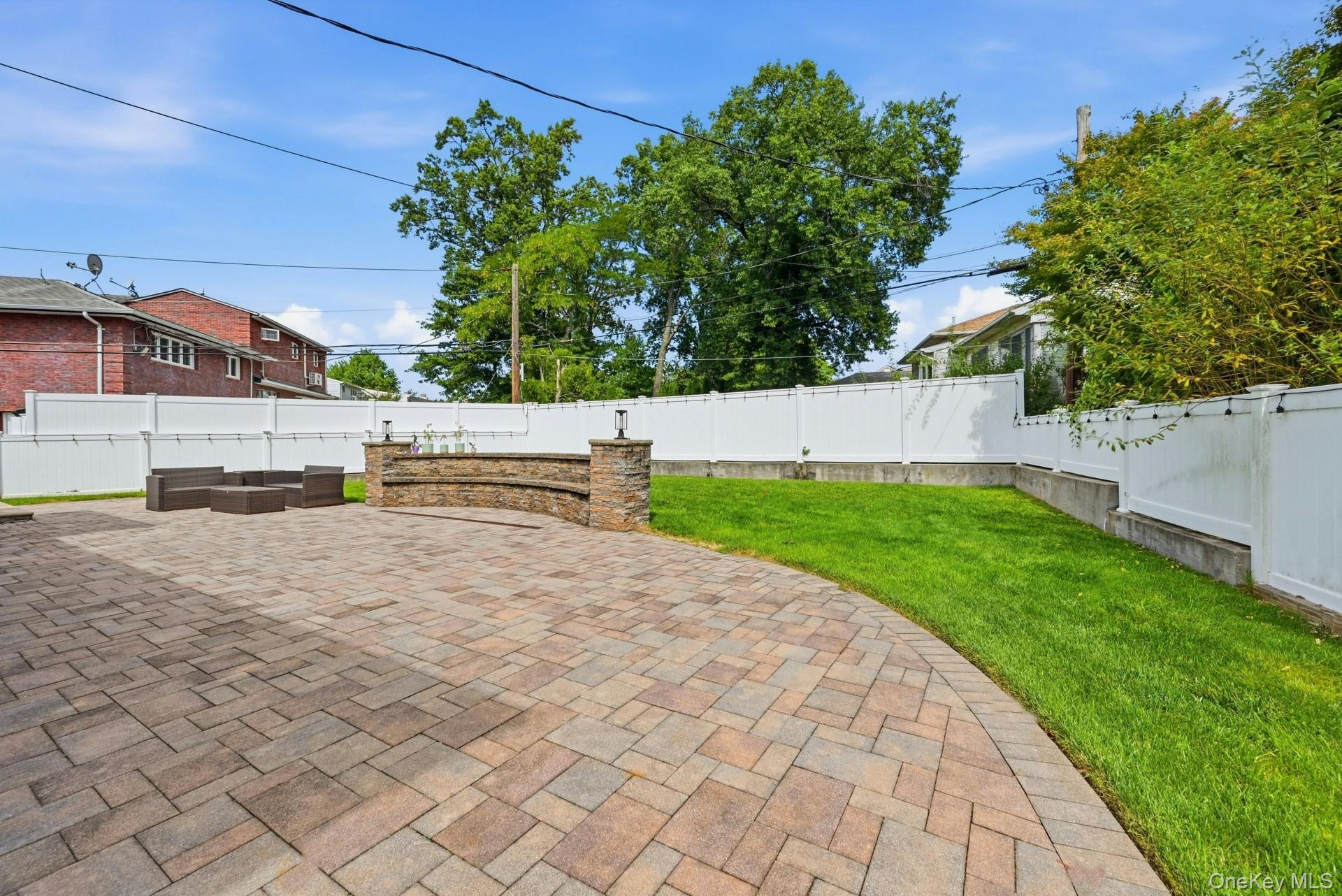 2 Peppermill Road Property Photo 33