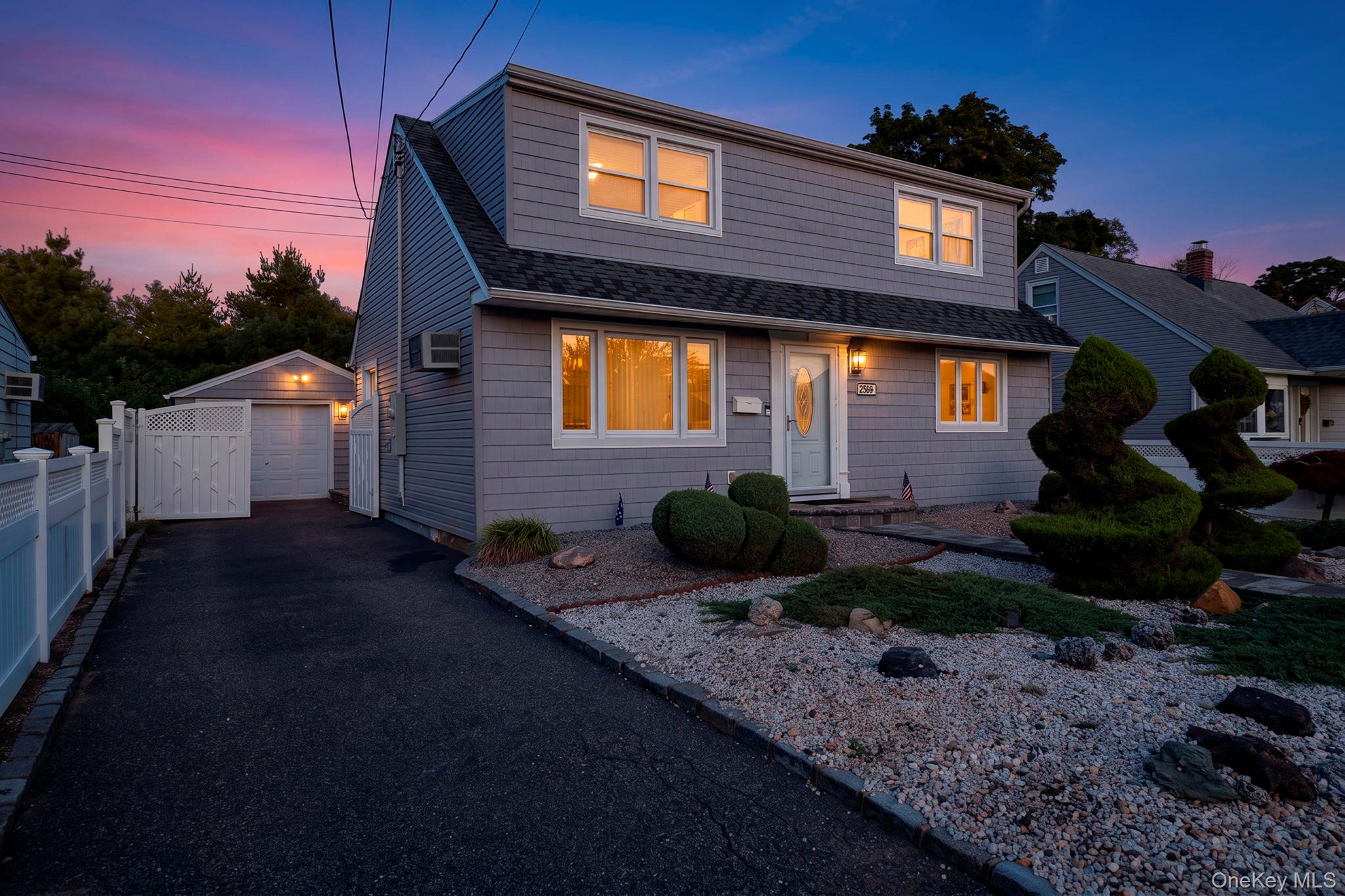 2569 Wantagh Avenue Property Photo 1