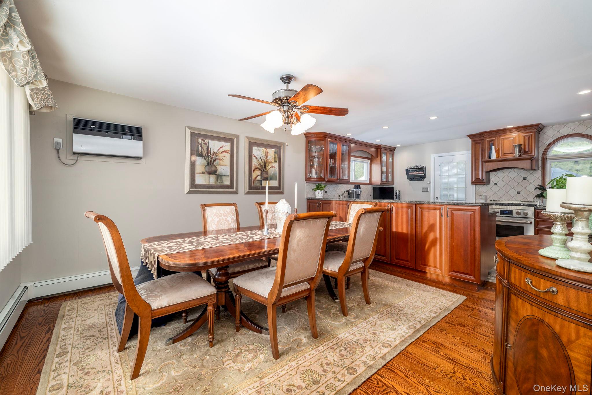 2569 Wantagh Avenue Property Photo 6