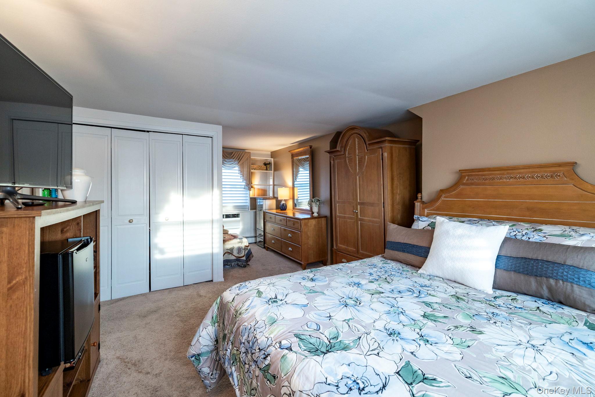 2569 Wantagh Avenue Property Photo 16