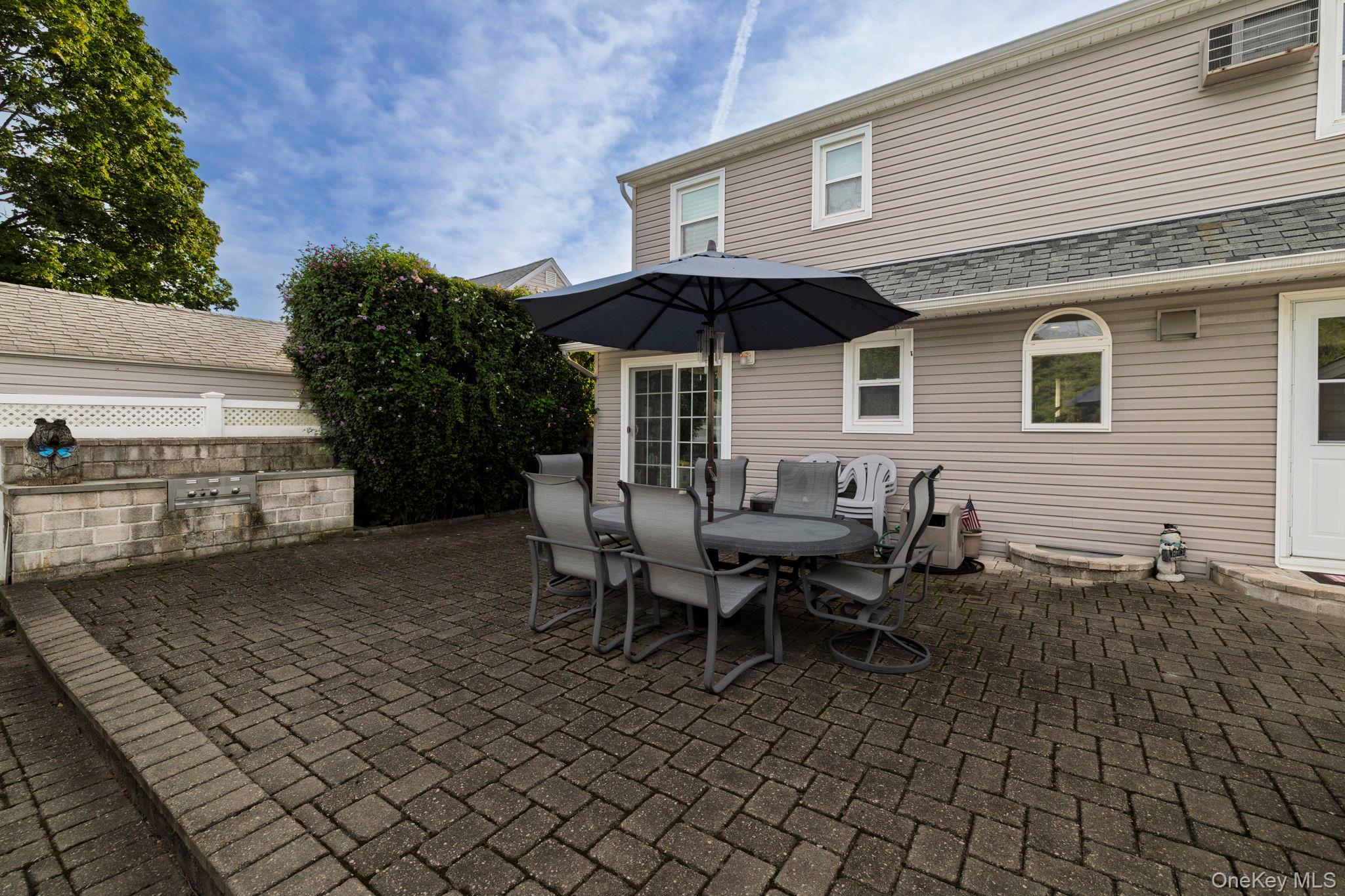 2569 Wantagh Avenue Property Photo 25
