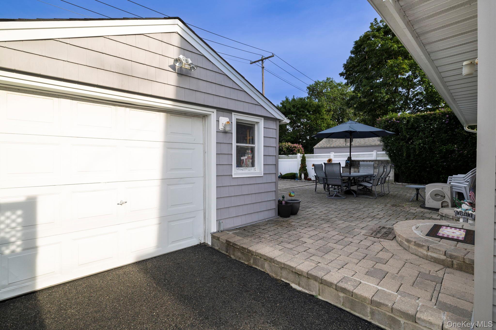 2569 Wantagh Avenue Property Photo 32