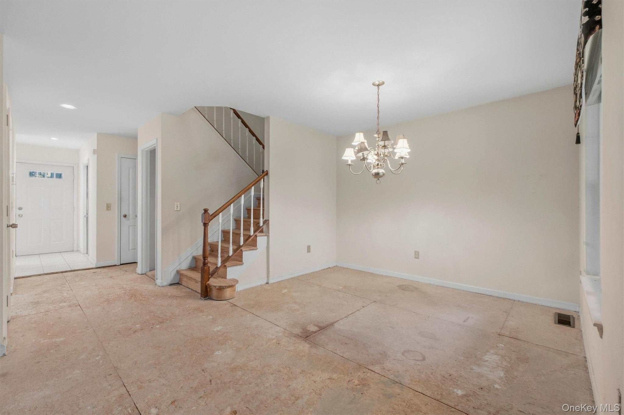 14 Glen Eagles Drive Property Photo 9