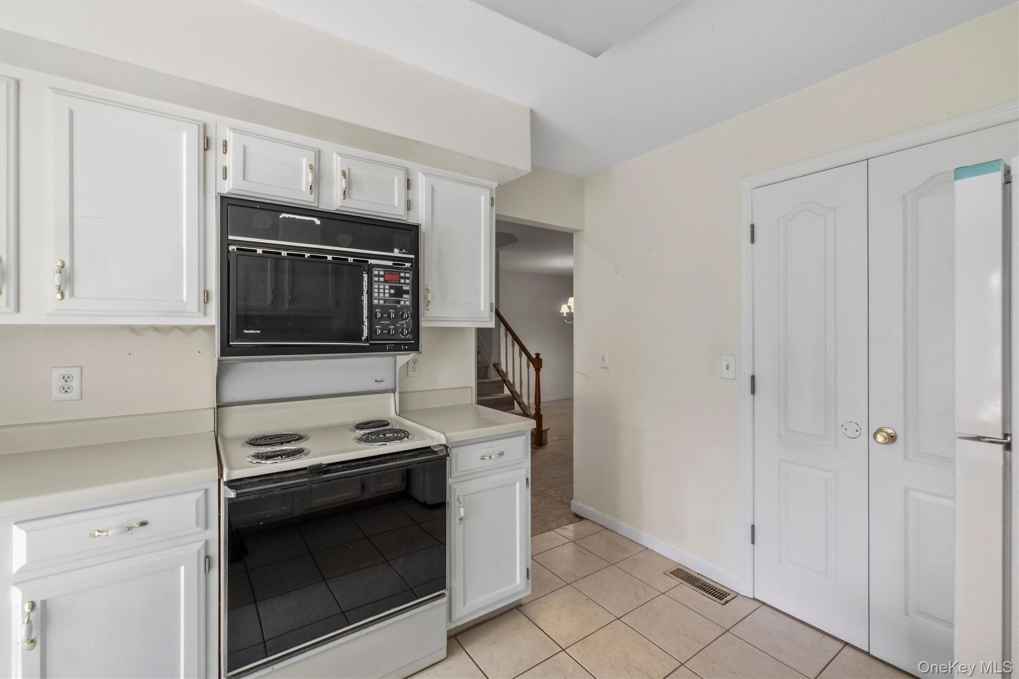 14 Glen Eagles Drive Property Photo 16