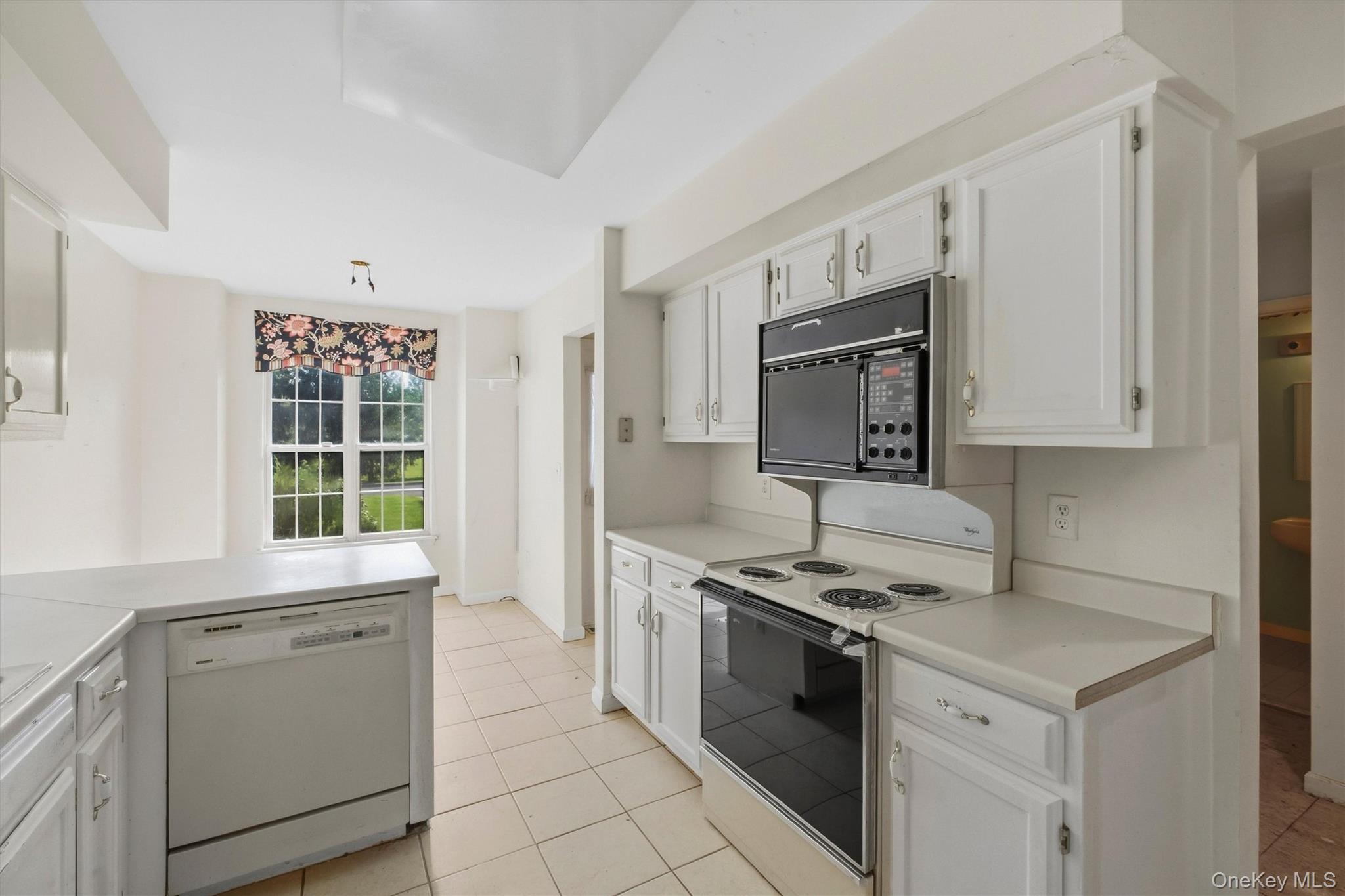 14 Glen Eagles Drive Property Photo 17