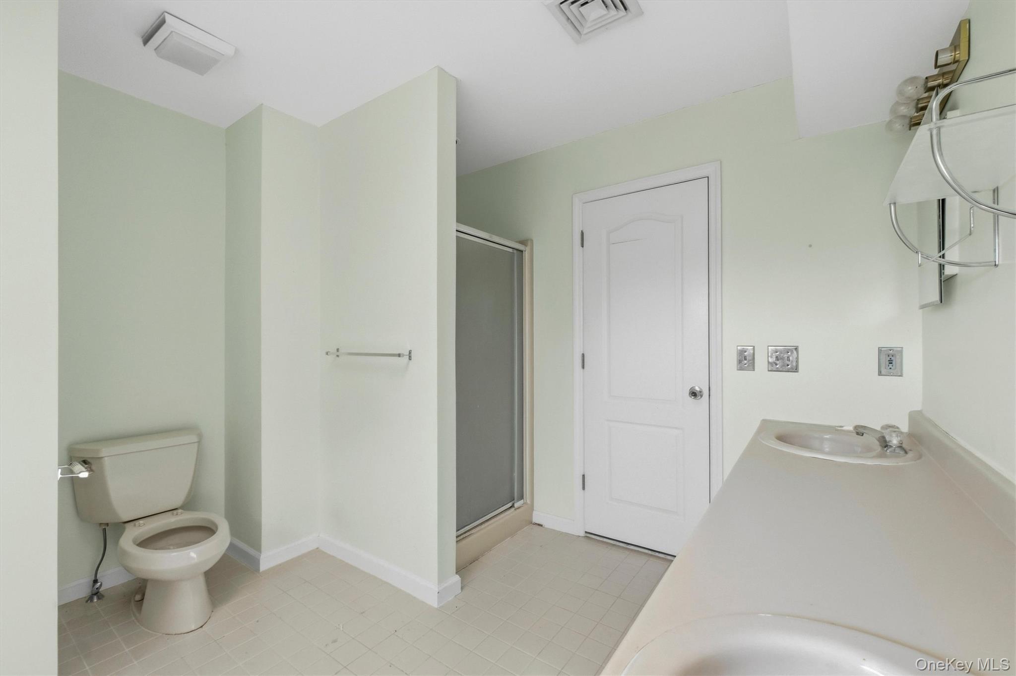 14 Glen Eagles Drive Property Photo 24