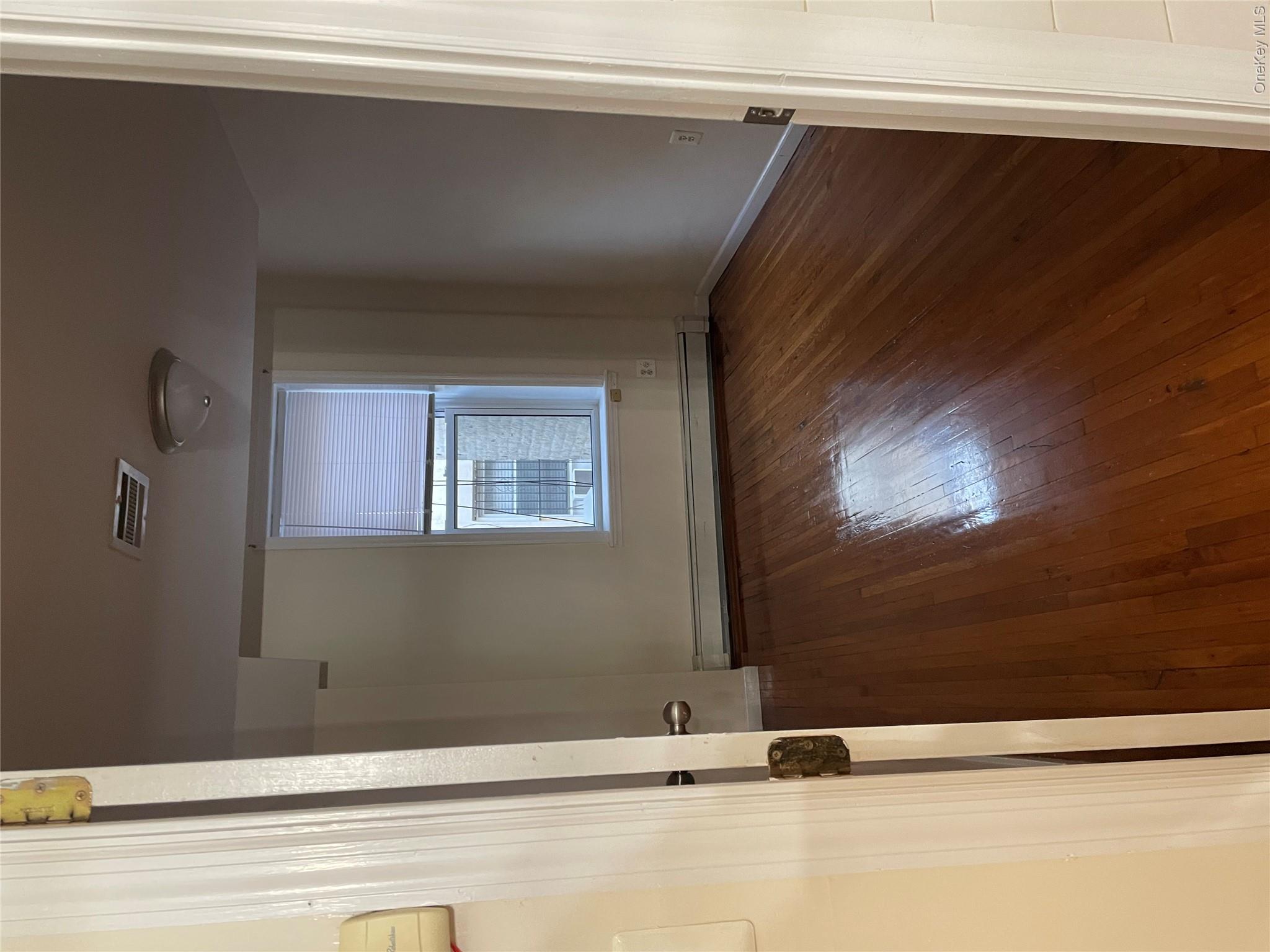 328 Troy Avenue Property Photo 2