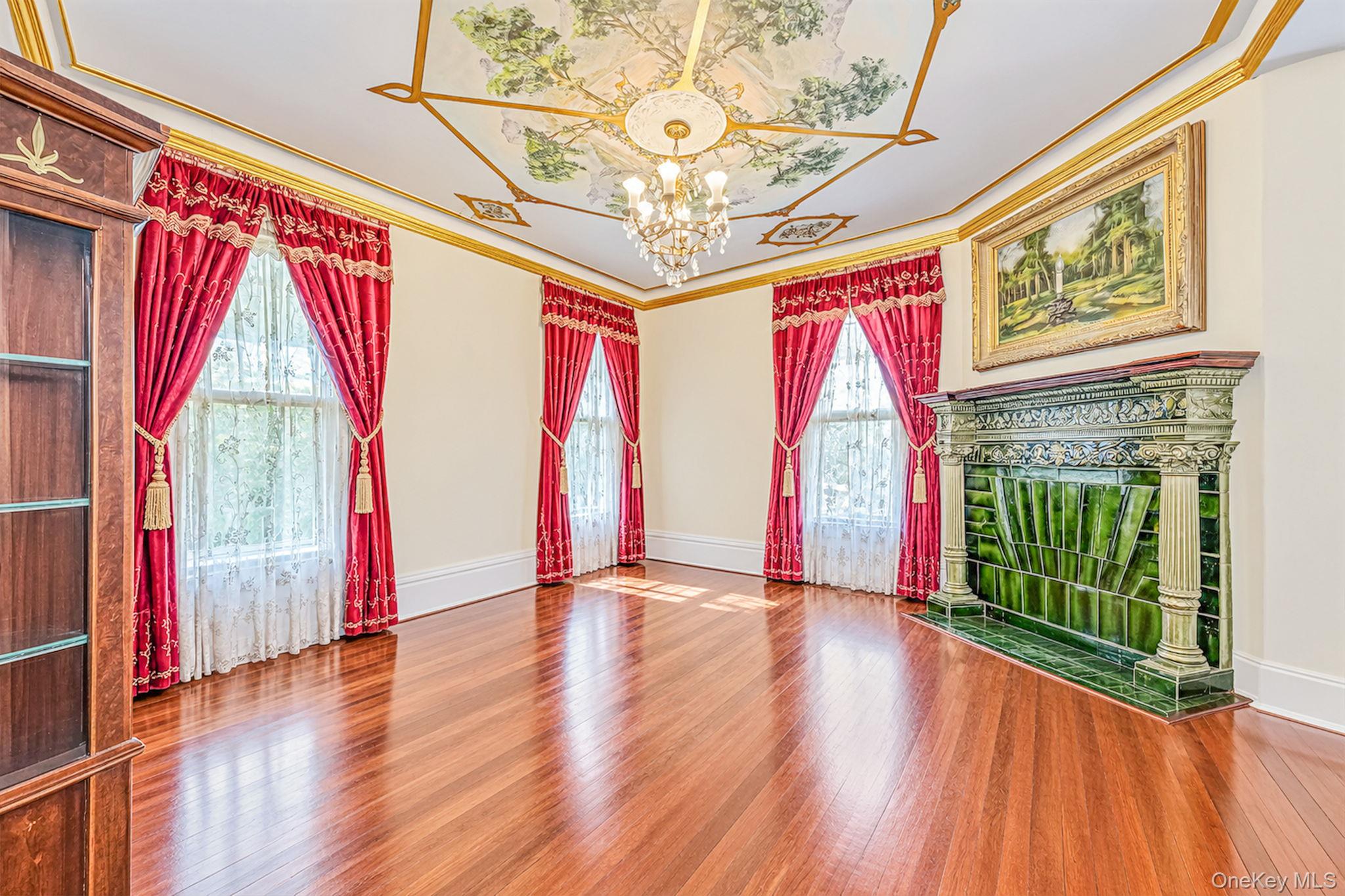 436 Bay Avenue Property Photo 4