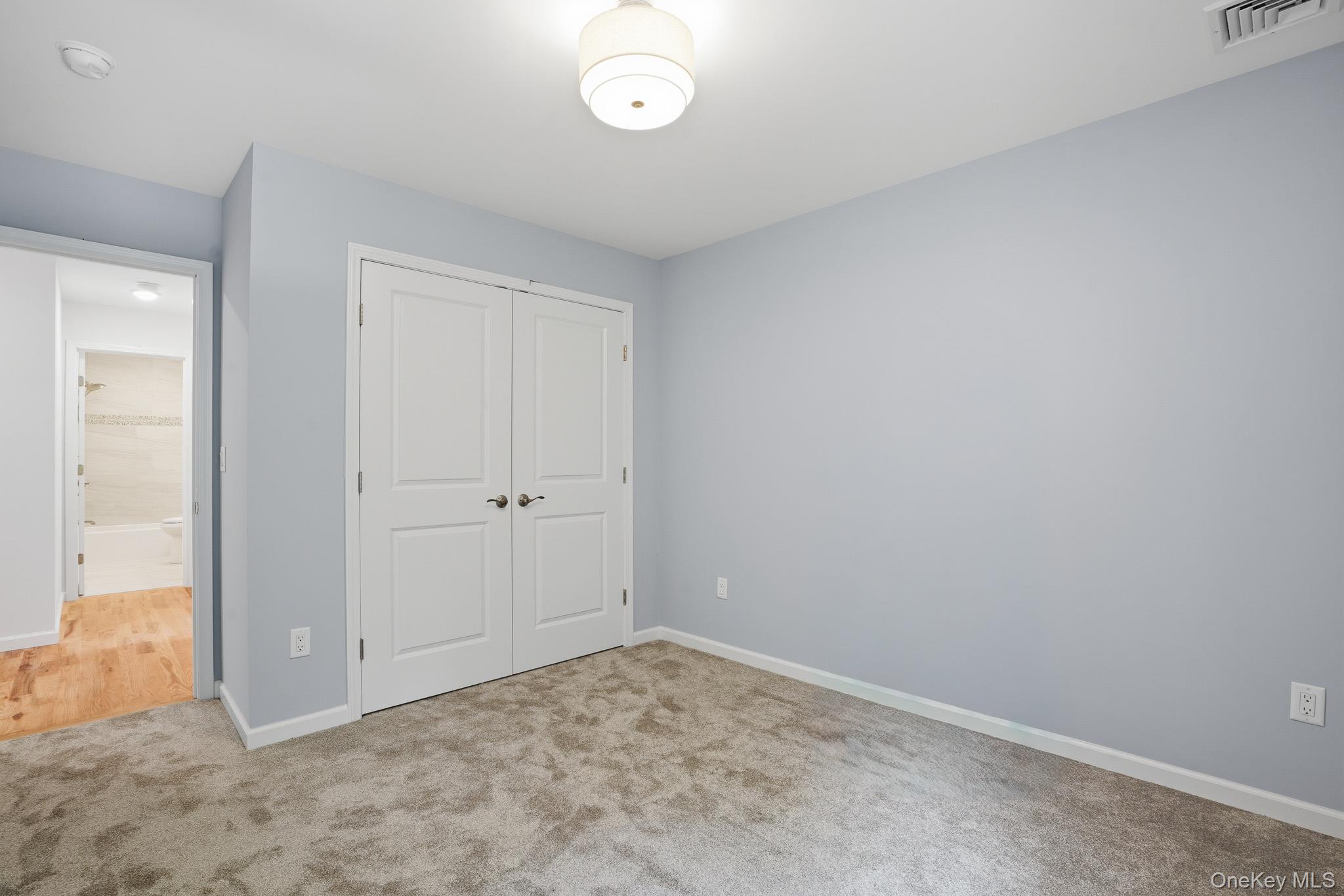 155 S Quaker Lane Property Photo 22