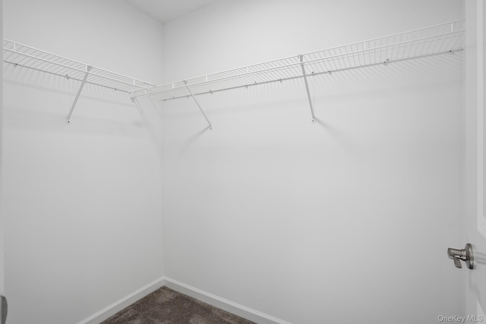 155 S Quaker Lane Property Photo 27