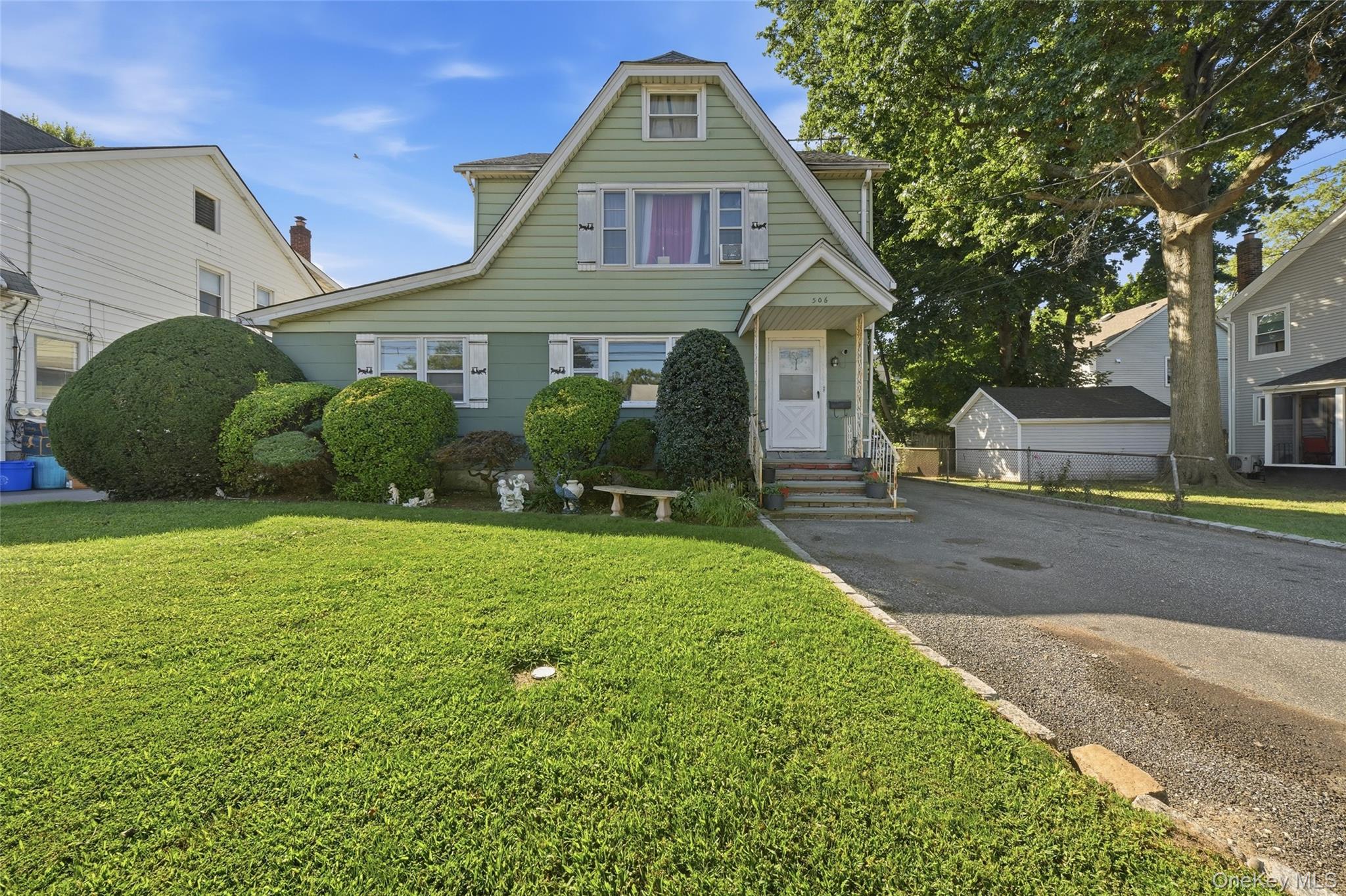 506 Whittier Street Property Photo 1