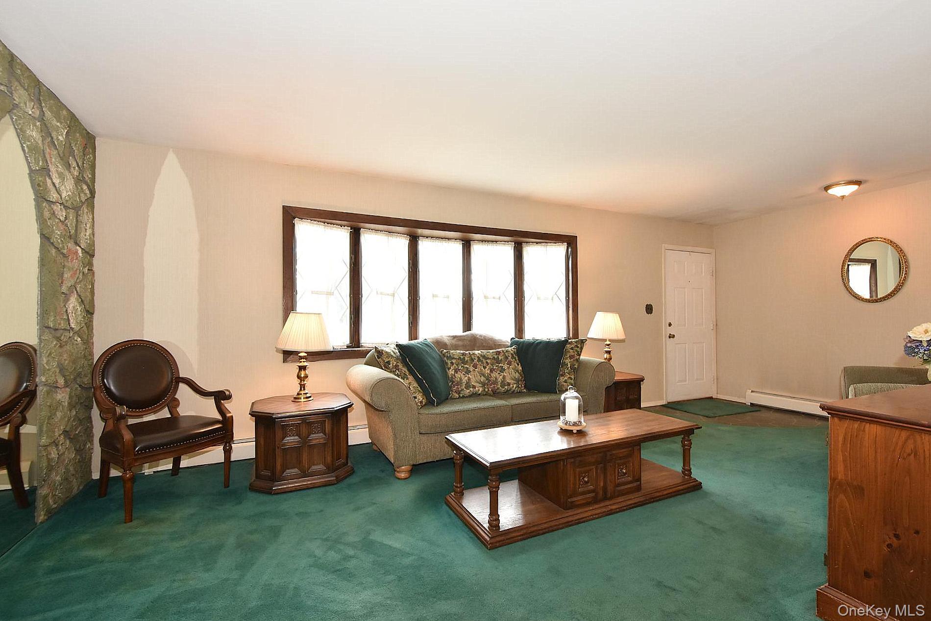 11 Whig Court Property Photo 5