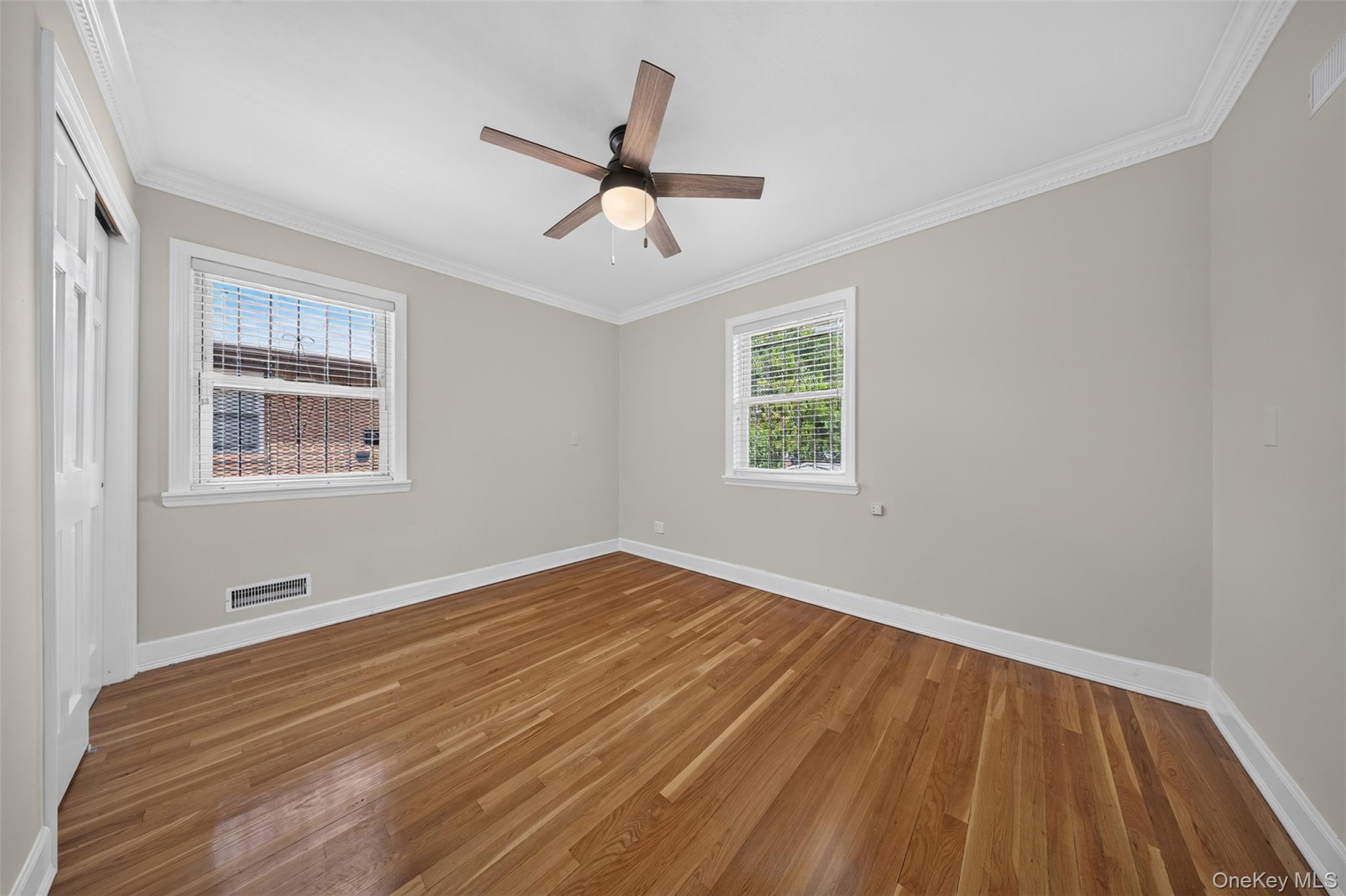 26-15 Clearview Expressway Property Photo 17