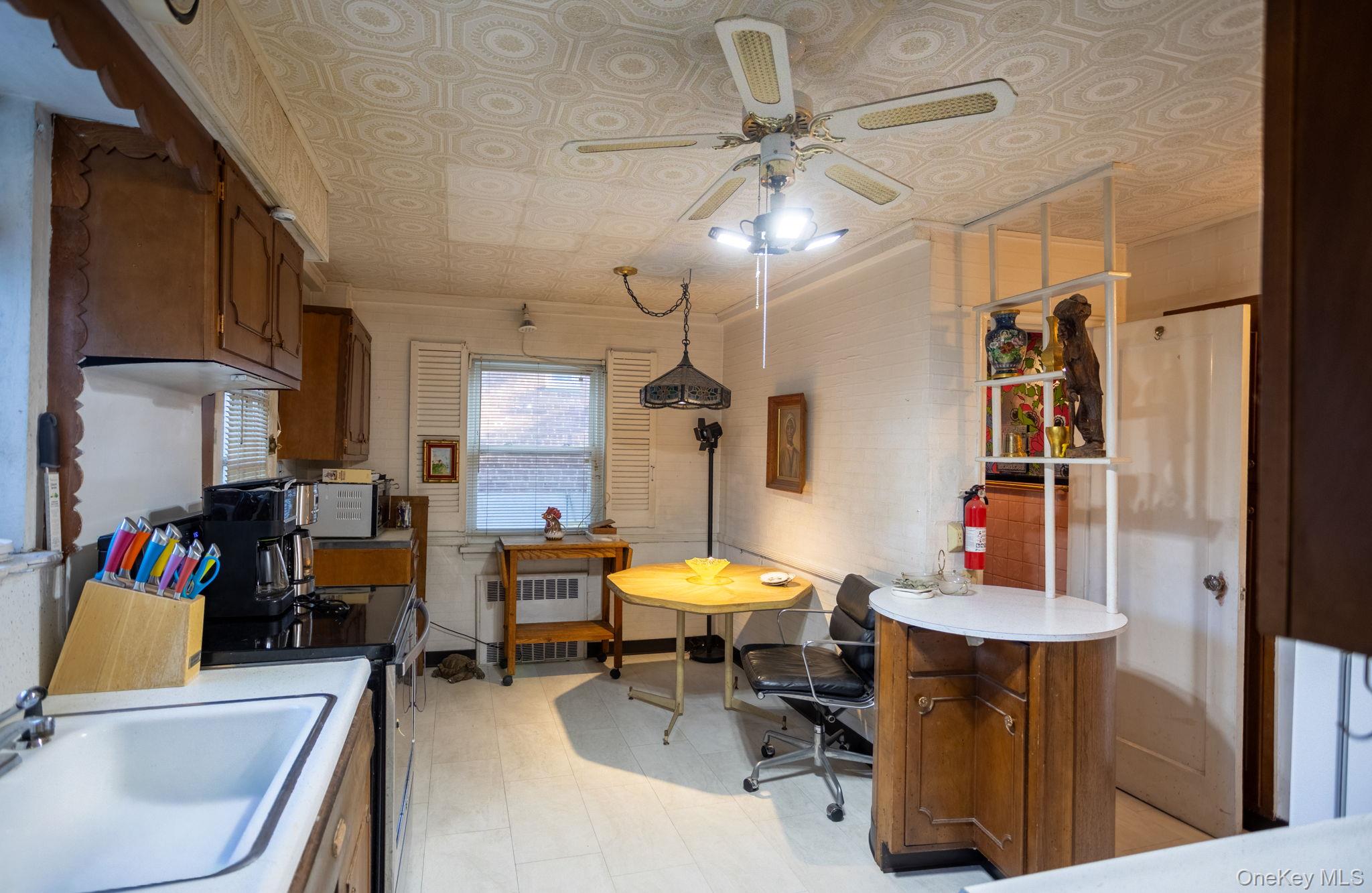 82-41 215th Street Property Photo 5