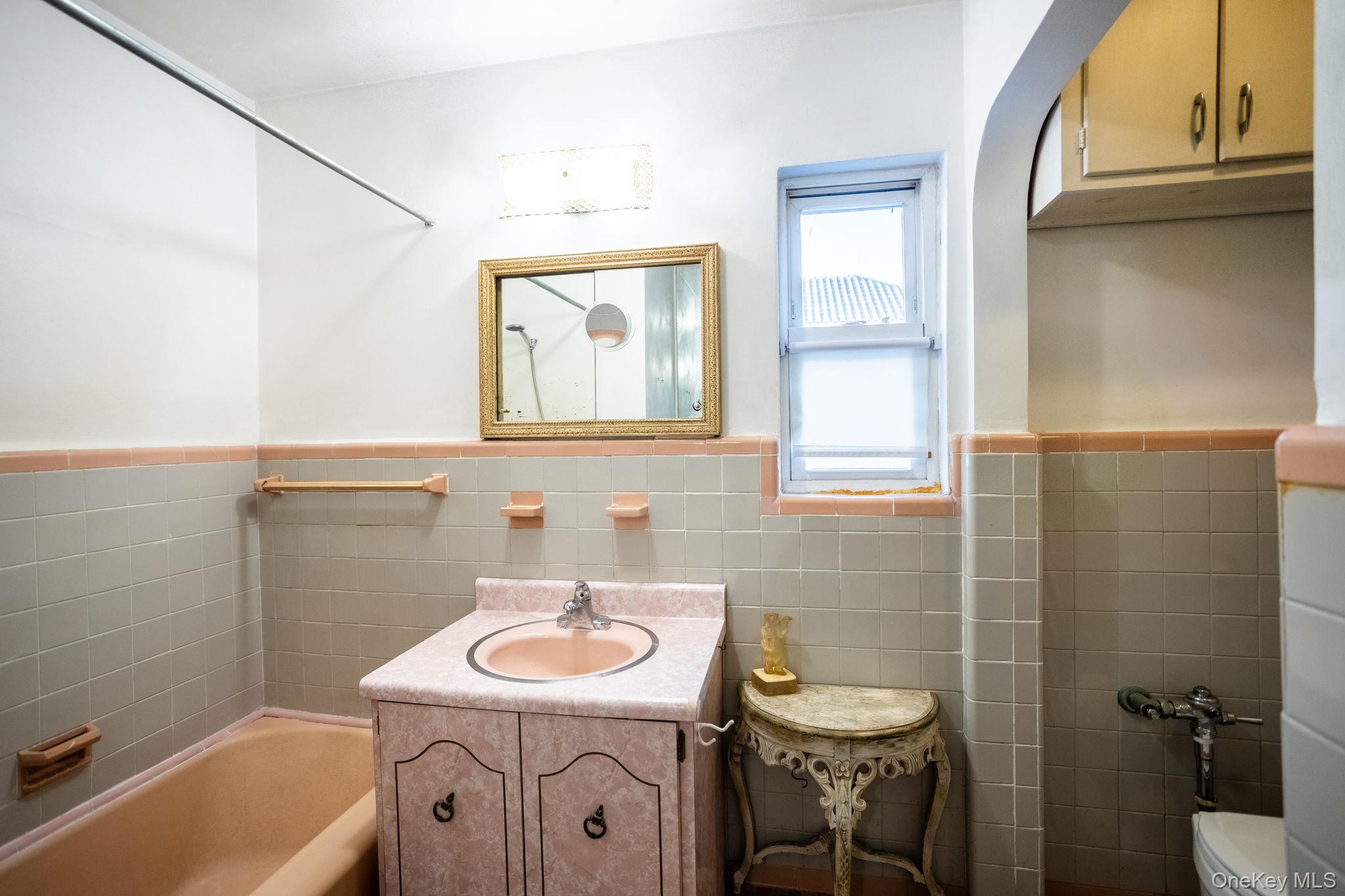 82-41 215th Street Property Photo 12