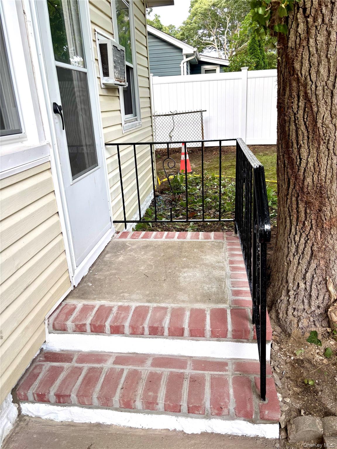 103 Maple Street Property Photo 2