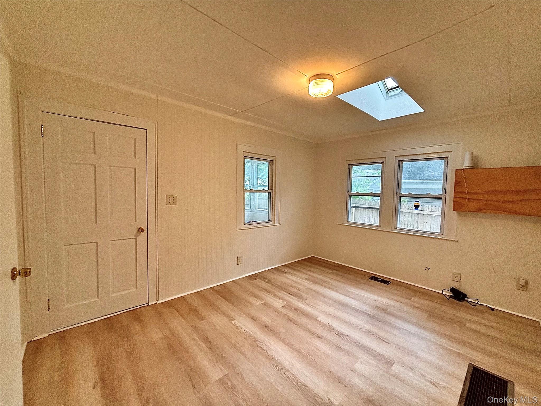103 Maple Street Property Photo 6