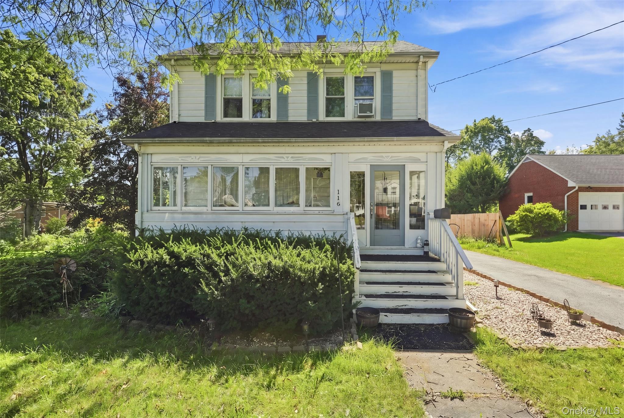 116 E Cedar Street Property Photo 1