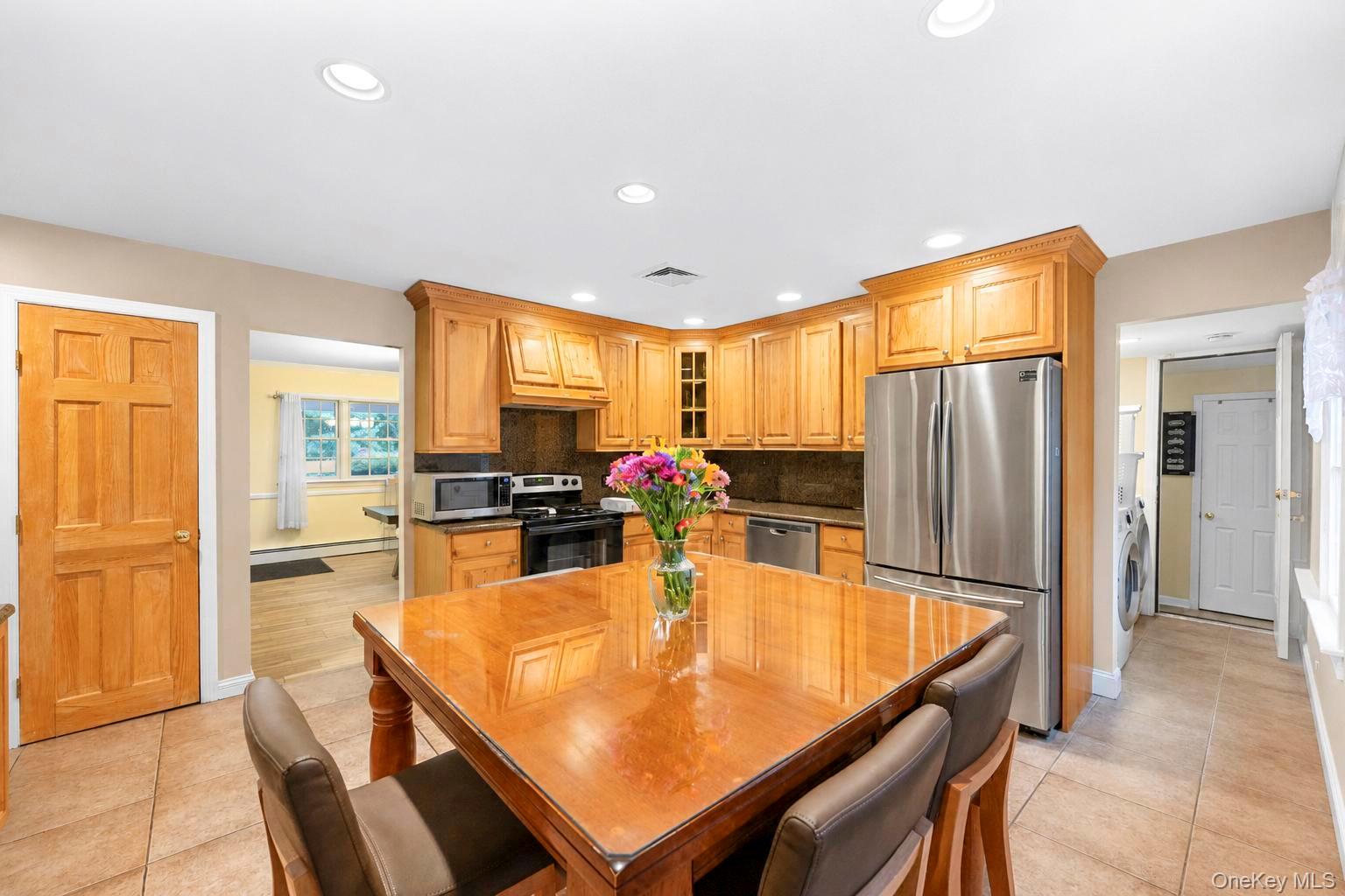 124 Bayview Drive Property Photo 4