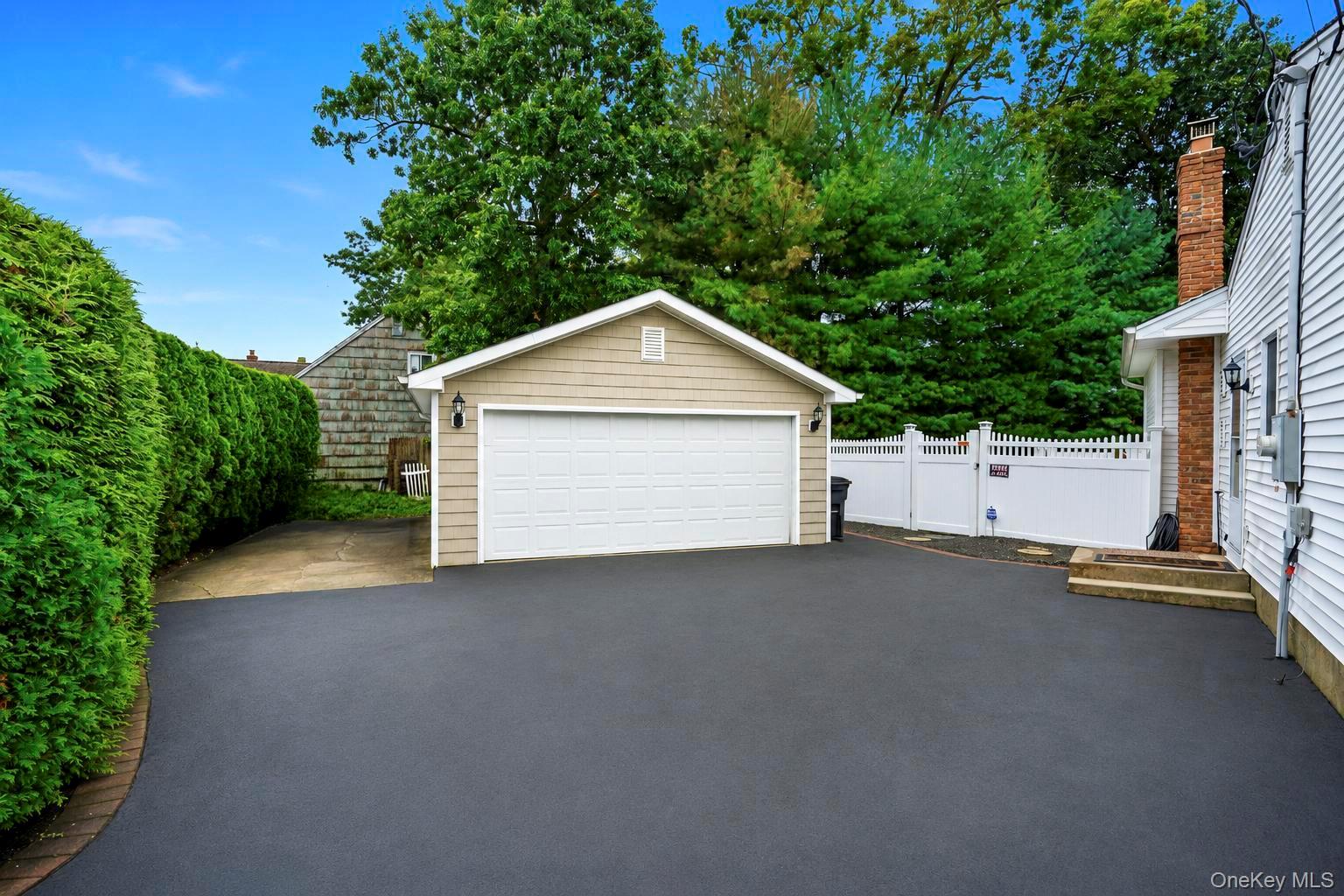 124 Bayview Drive Property Photo 40