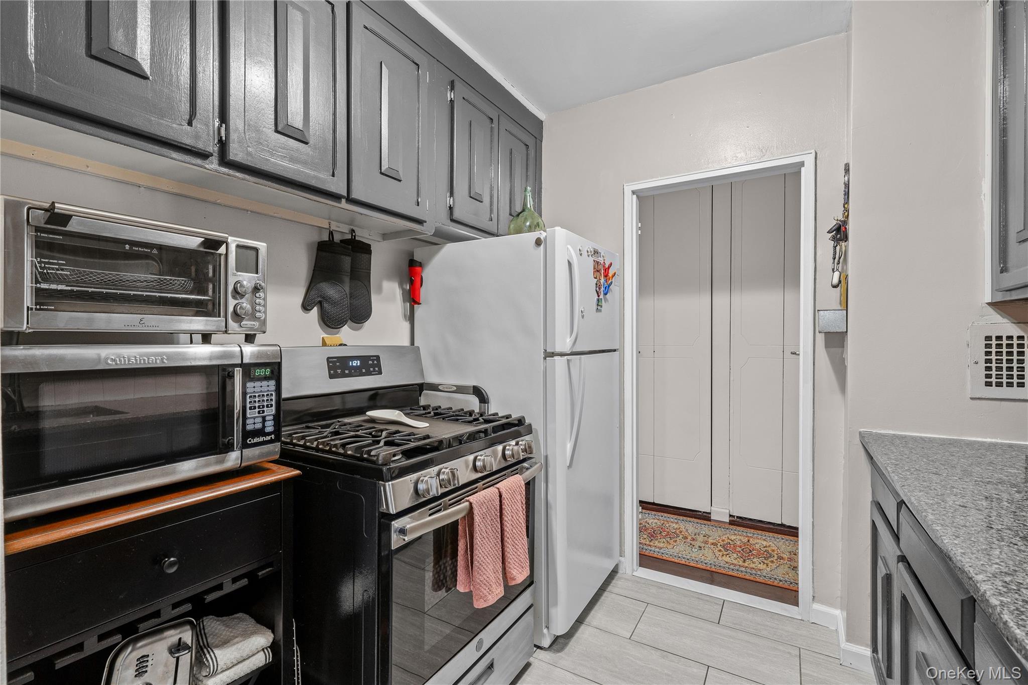 360 Westchester Avenue 503 Property Photo 5