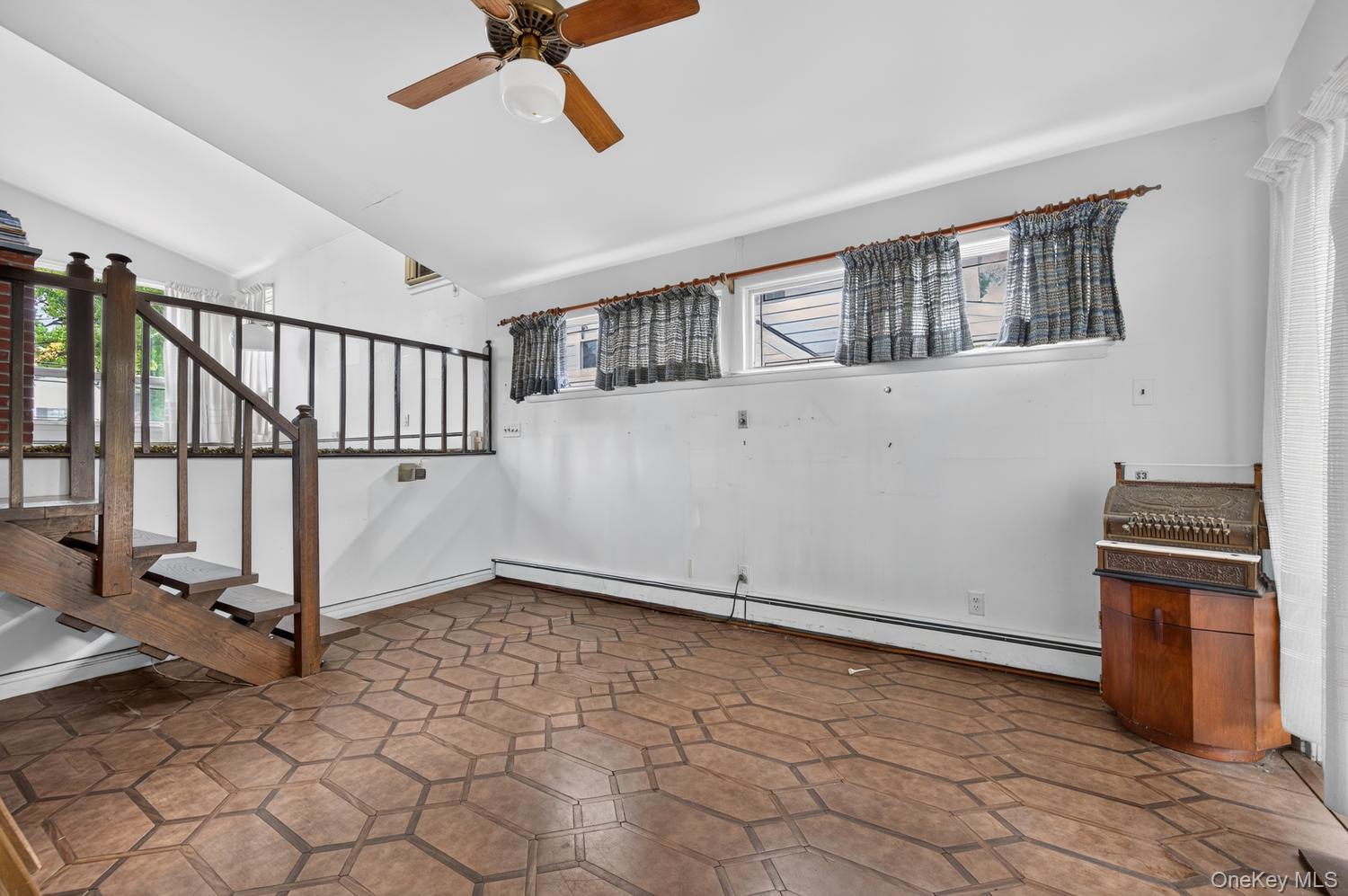85-22 213th Street Property Photo 9