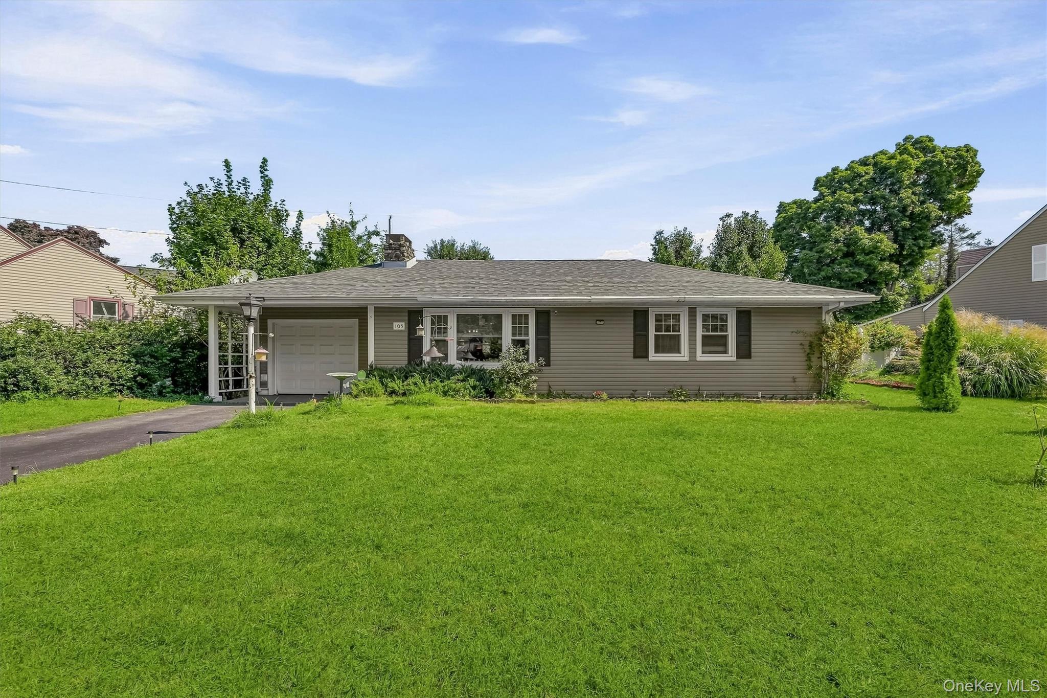 105 Pine Drive Property Photo 1
