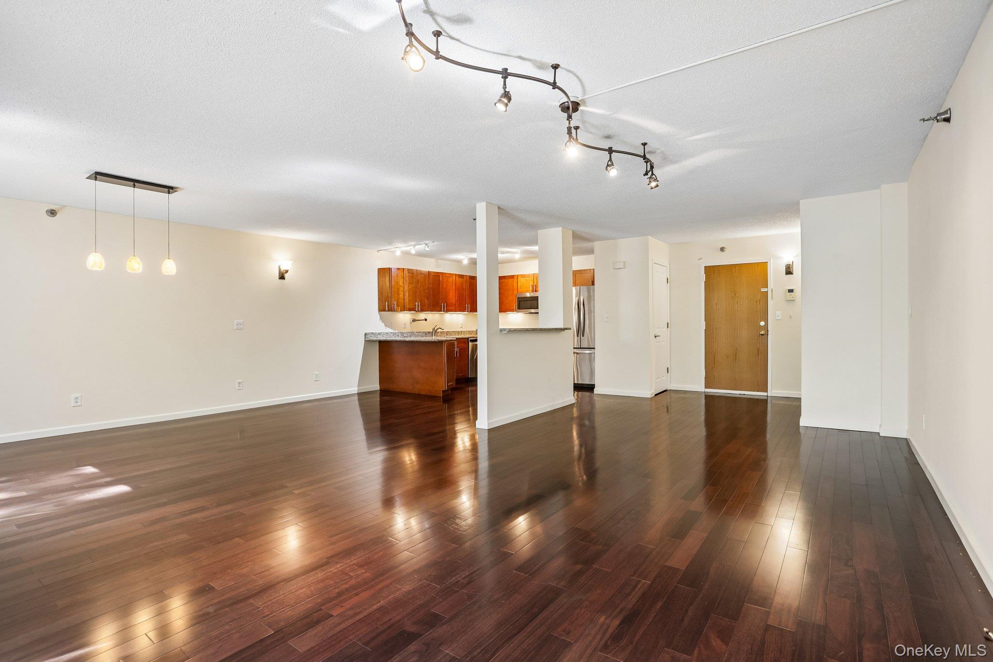 302 Church Street 2j Property Photo 2