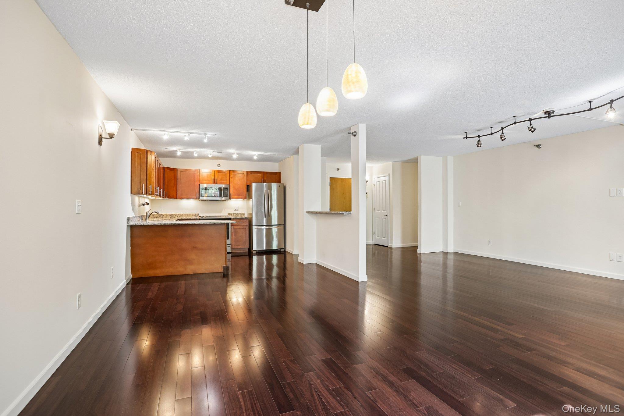 302 Church Street 2j Property Photo 6