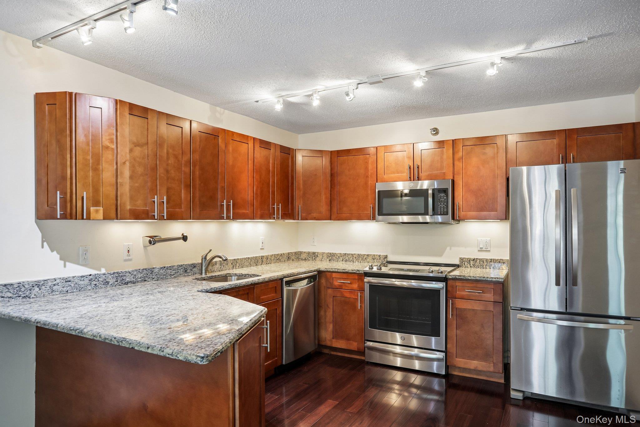 302 Church Street 2j Property Photo 9