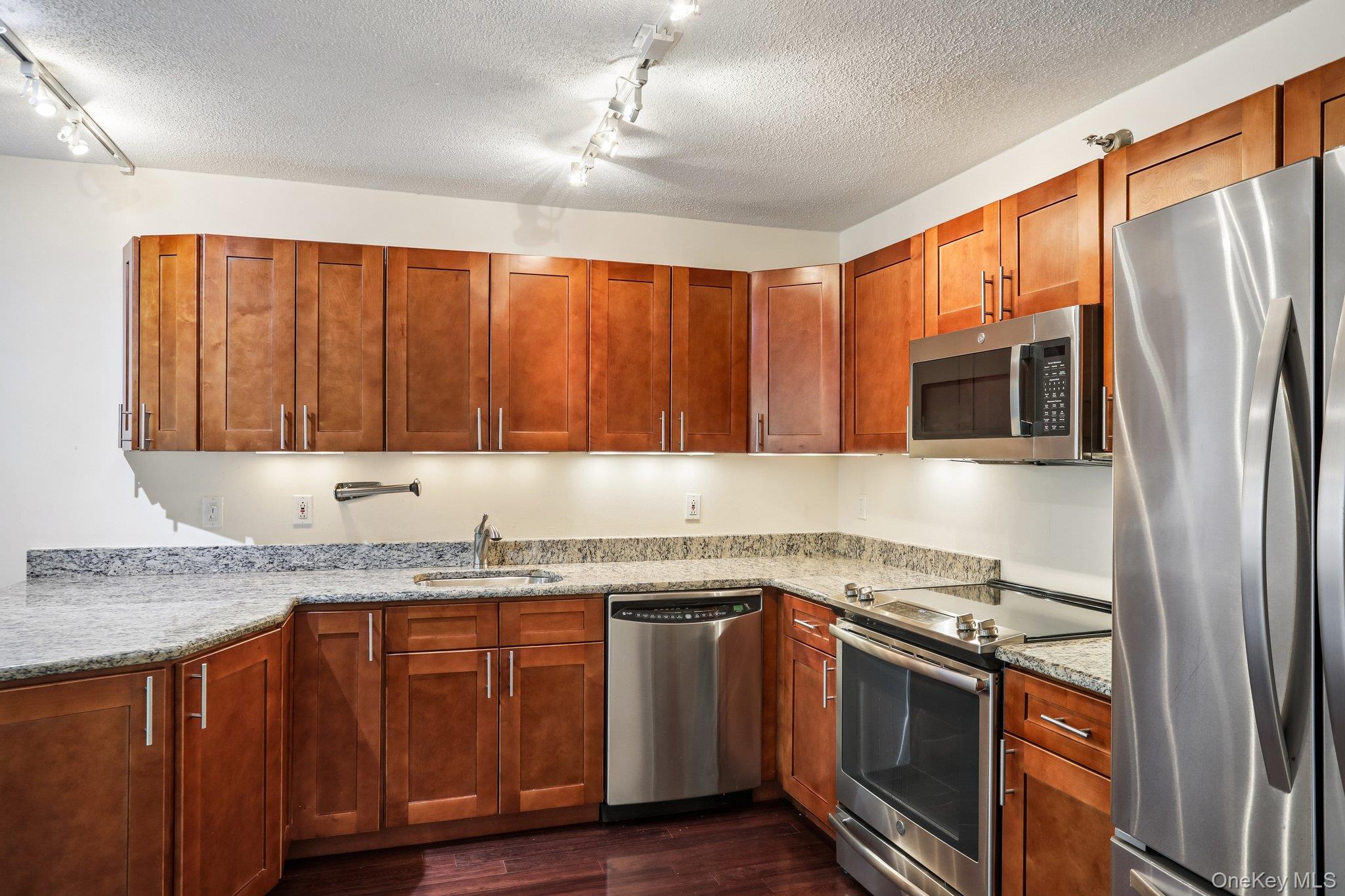 302 Church Street 2j Property Photo 10