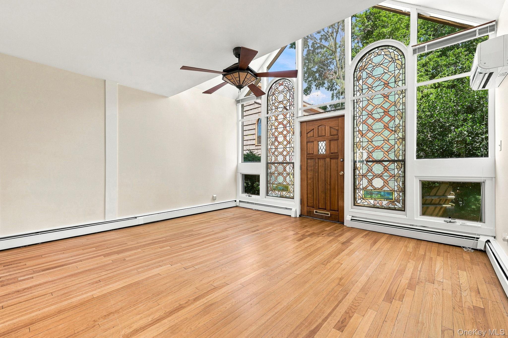 33 Tier Street E Property Photo 4